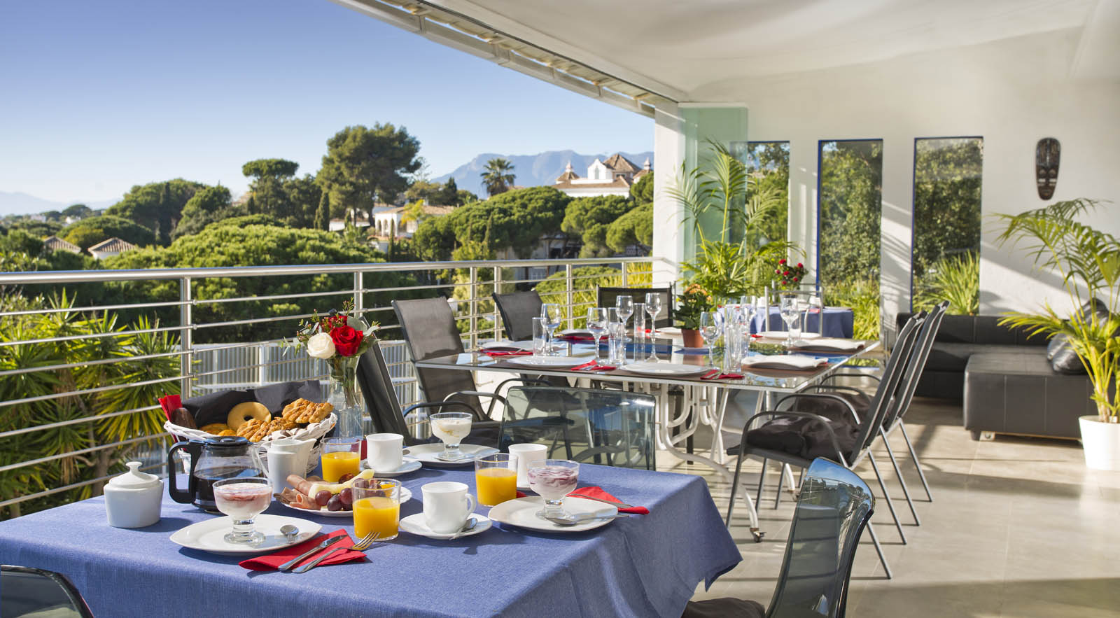 Villa · Marbella · (RC2970)