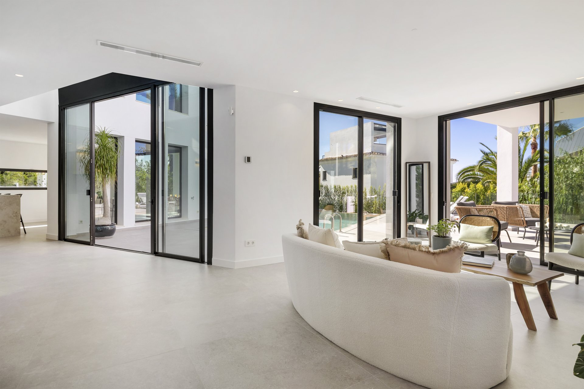 Villa · Marbella · (RC2988)