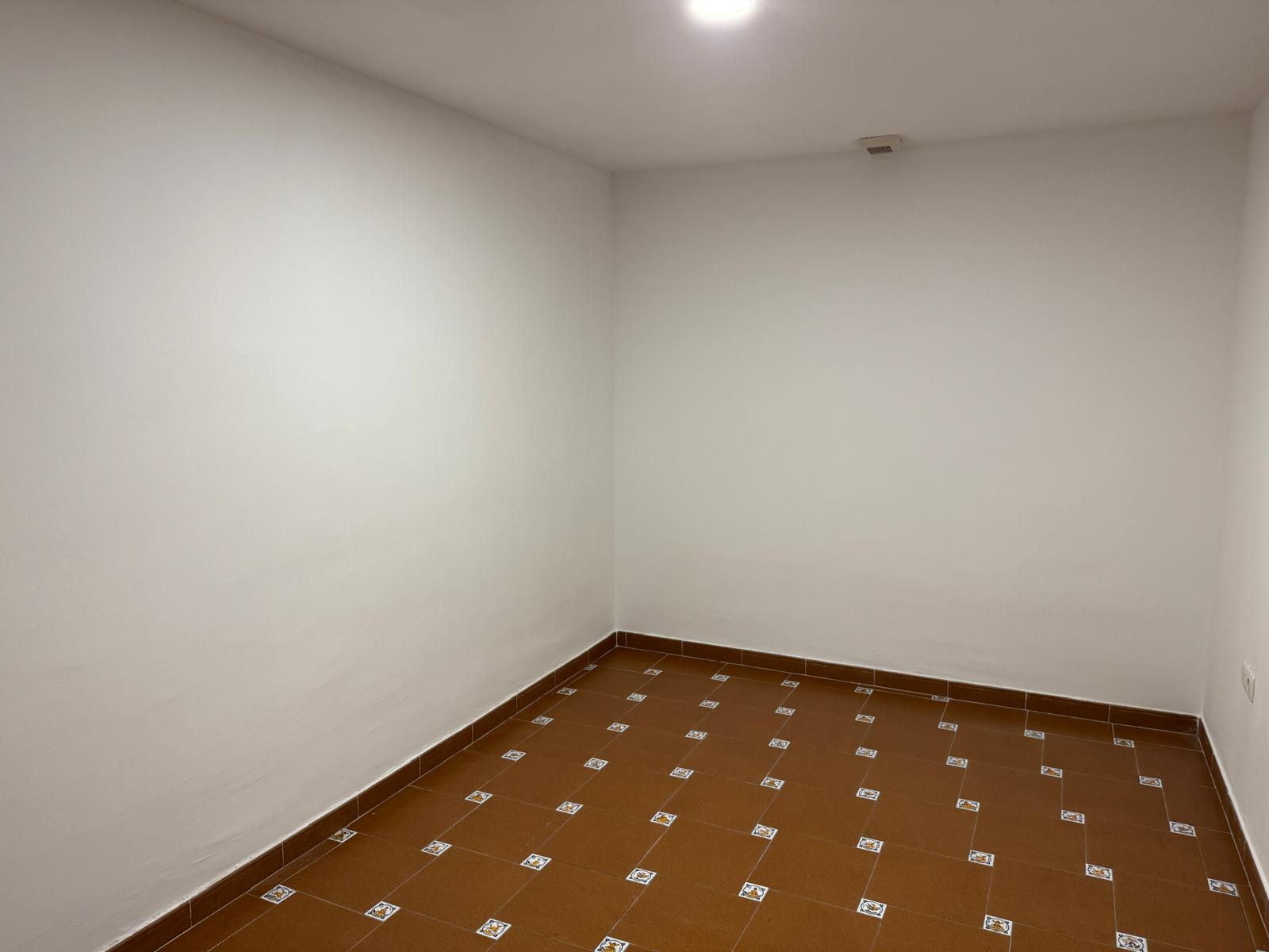 Semi Detached House · Marbella · (300-01803P)