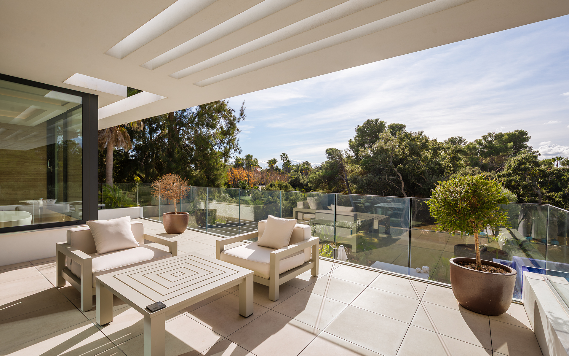Villa · Sotogrande · (BHHSMAR-05353)