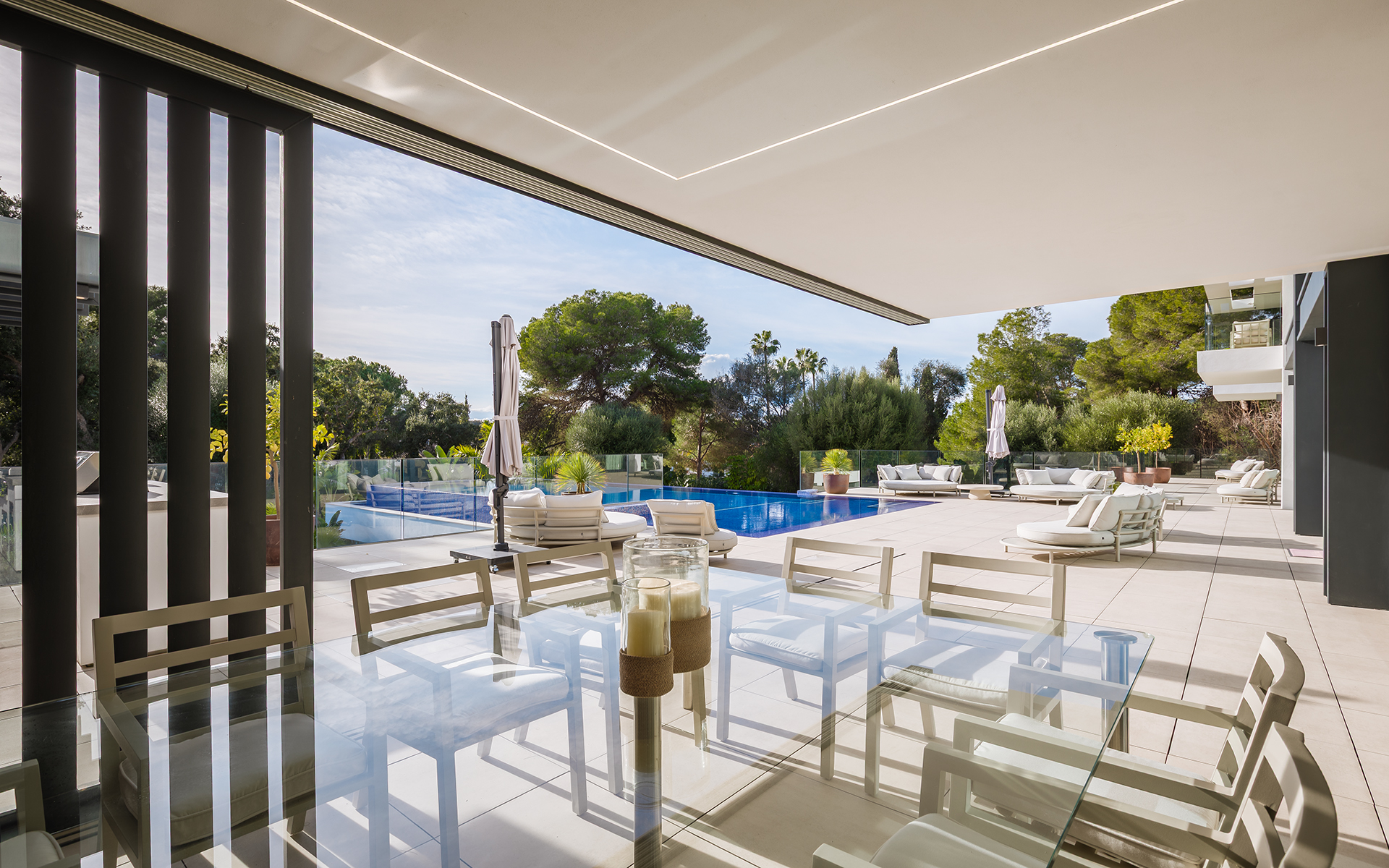 Villa · Sotogrande · (BHHSMAR-05353)