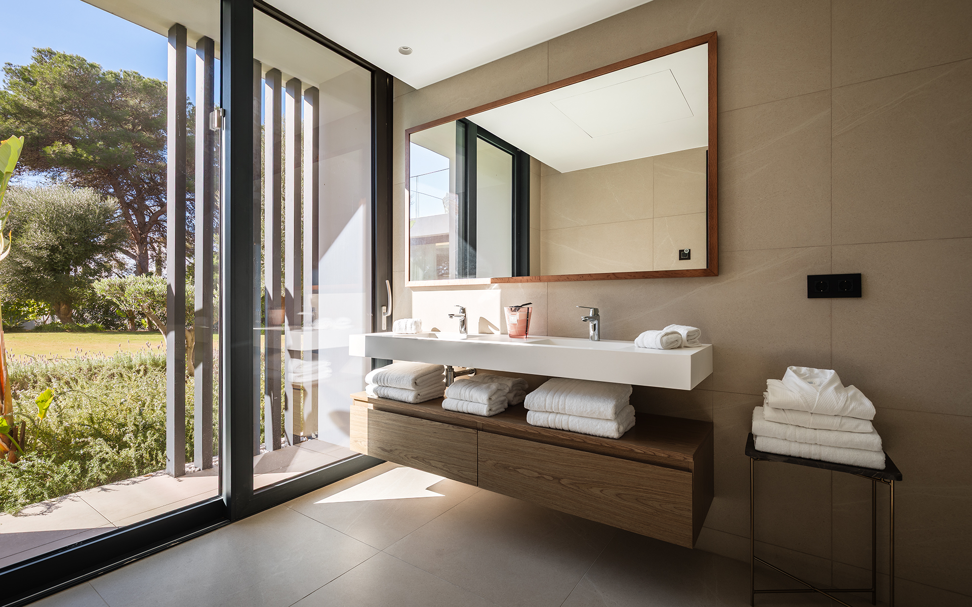 Villa · Sotogrande · (BHHSMAR-05353)