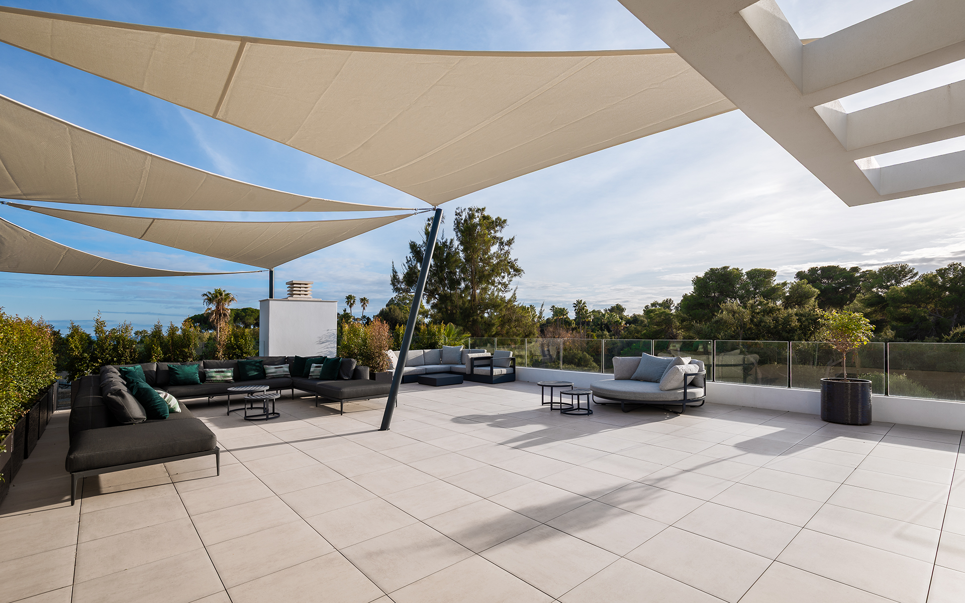 Villa · Sotogrande · (BHHSMAR-05353)