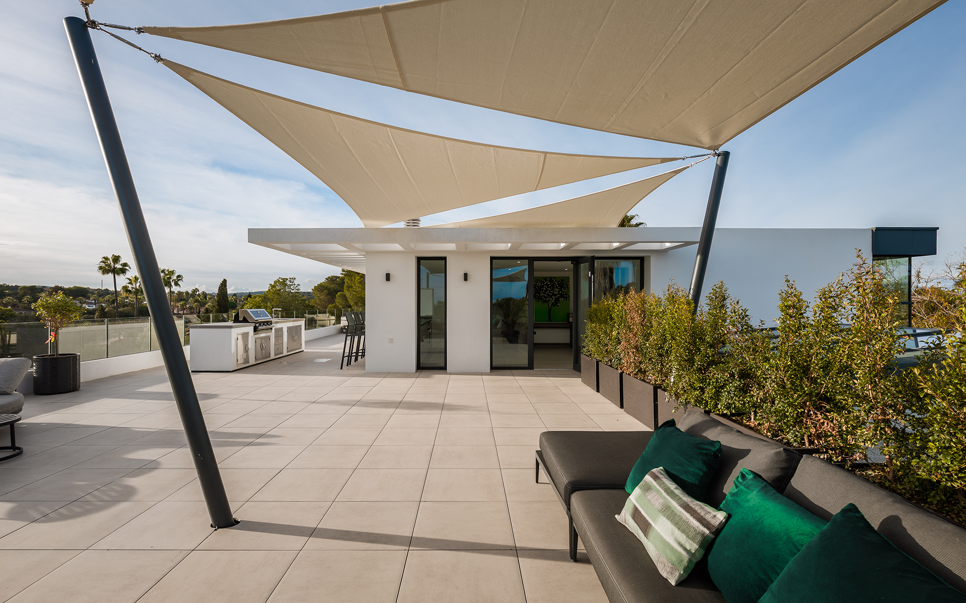 Villa · Sotogrande · (BHHSMAR-05353)