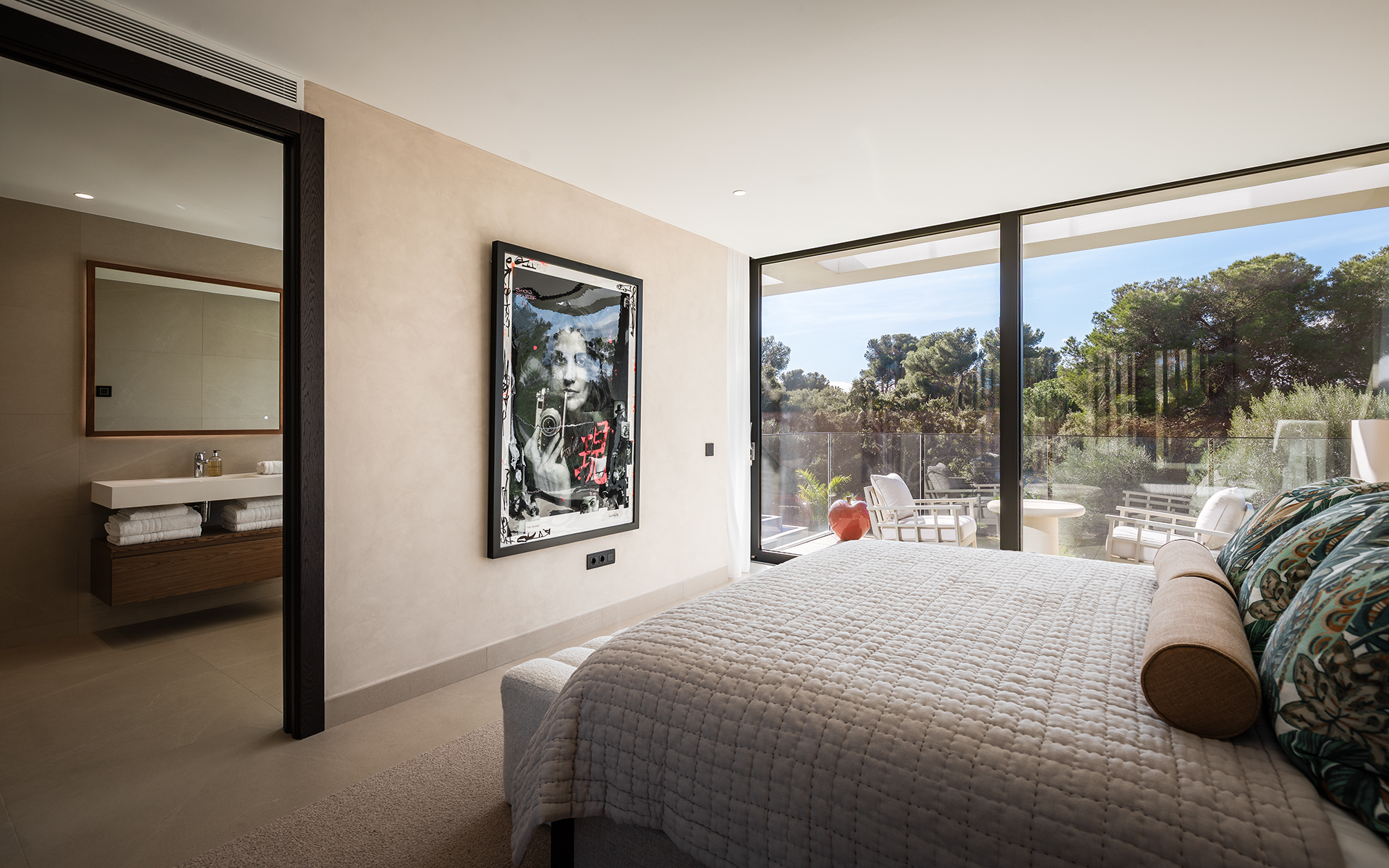 Villa · Sotogrande · (BHHSMAR-05353)