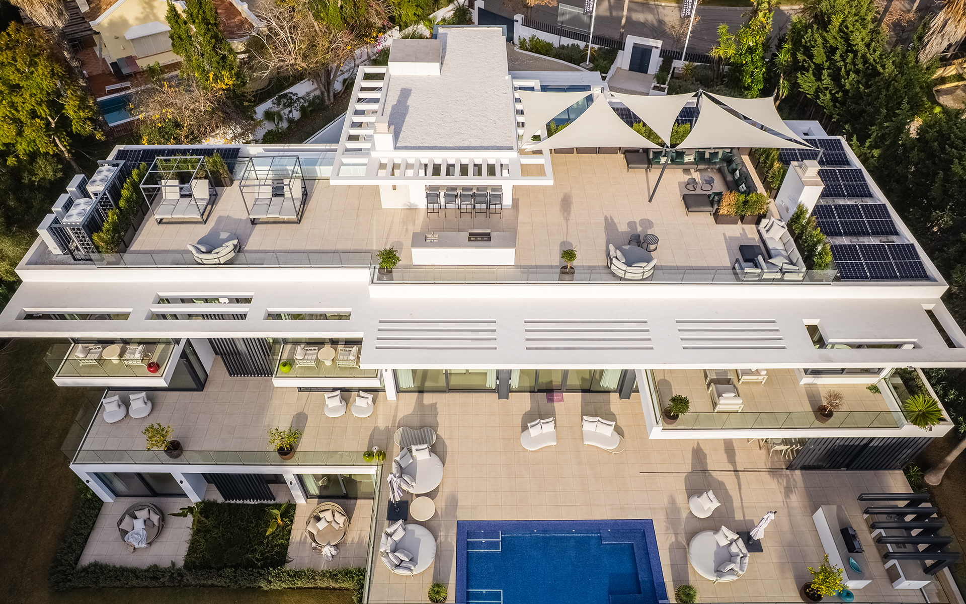 Villa · Sotogrande · (BHHSMAR-05353)