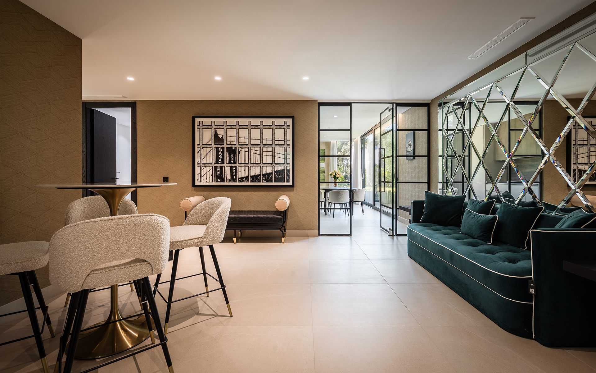 Villa · Sotogrande · (BHHSMAR-05353)
