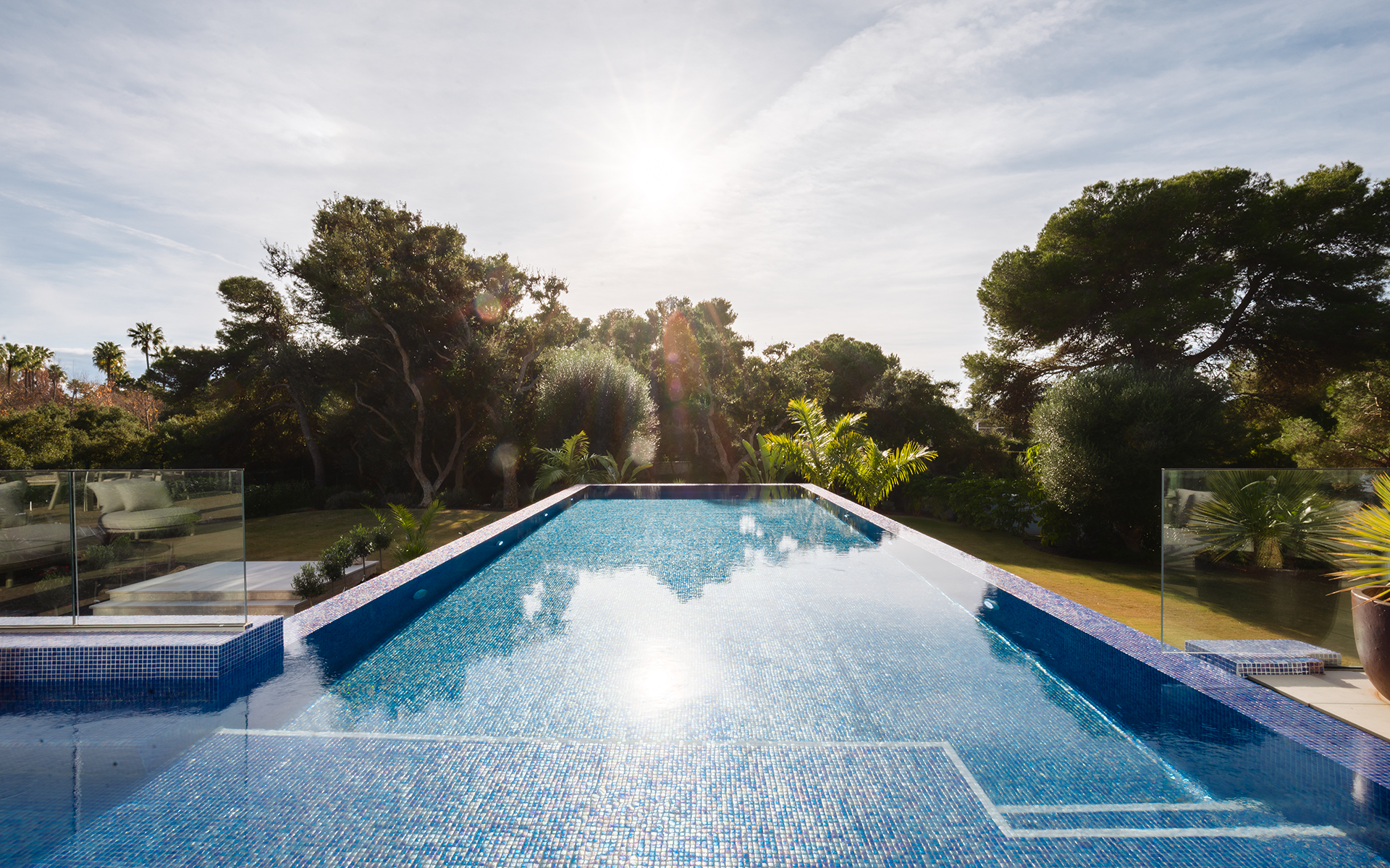 Villa · Sotogrande · (BHHSMAR-05353)