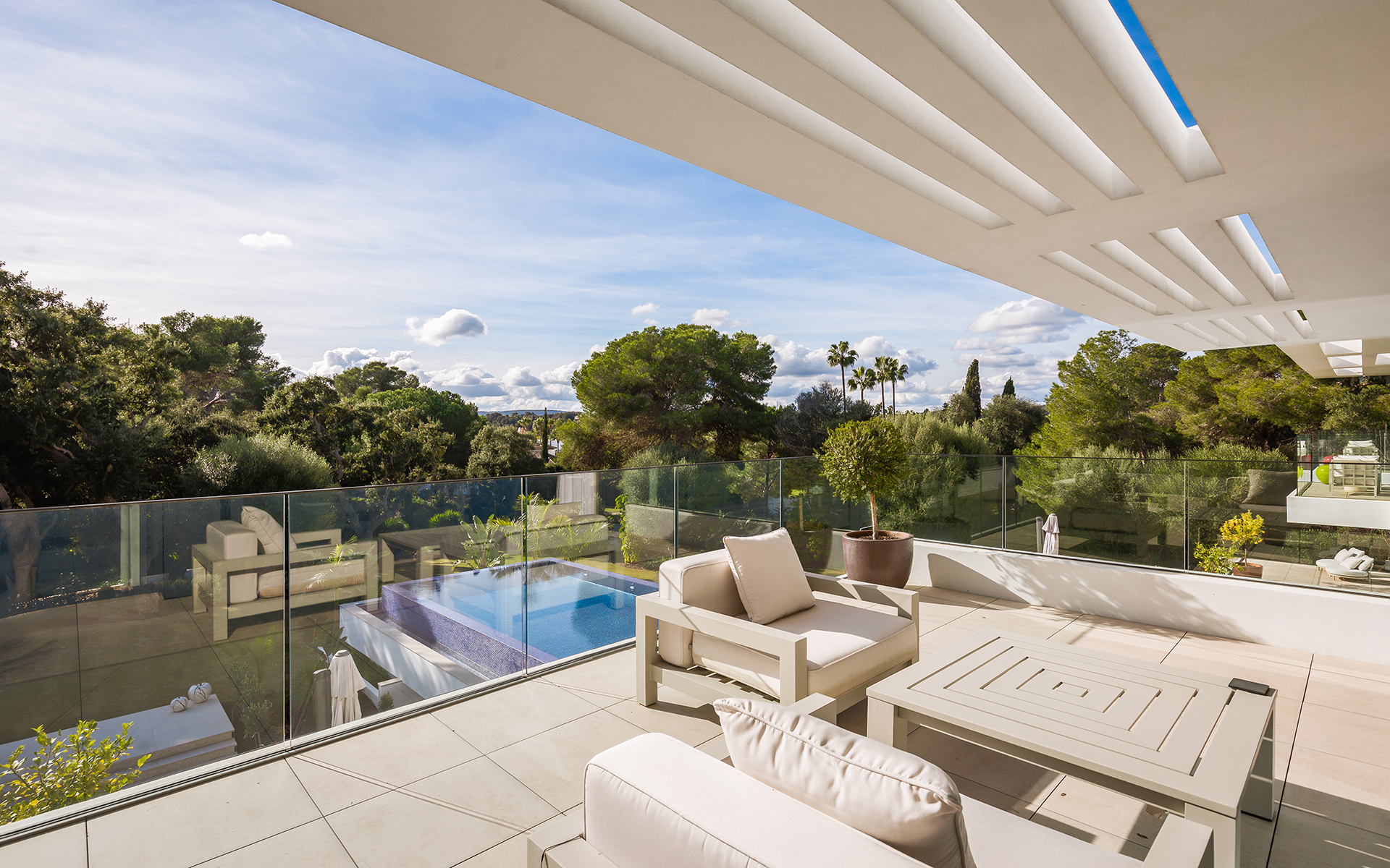 Villa · Sotogrande · (BHHSMAR-05353)