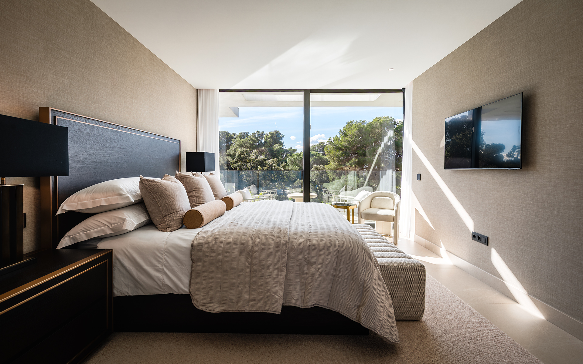 Villa · Sotogrande · (BHHSMAR-05353)