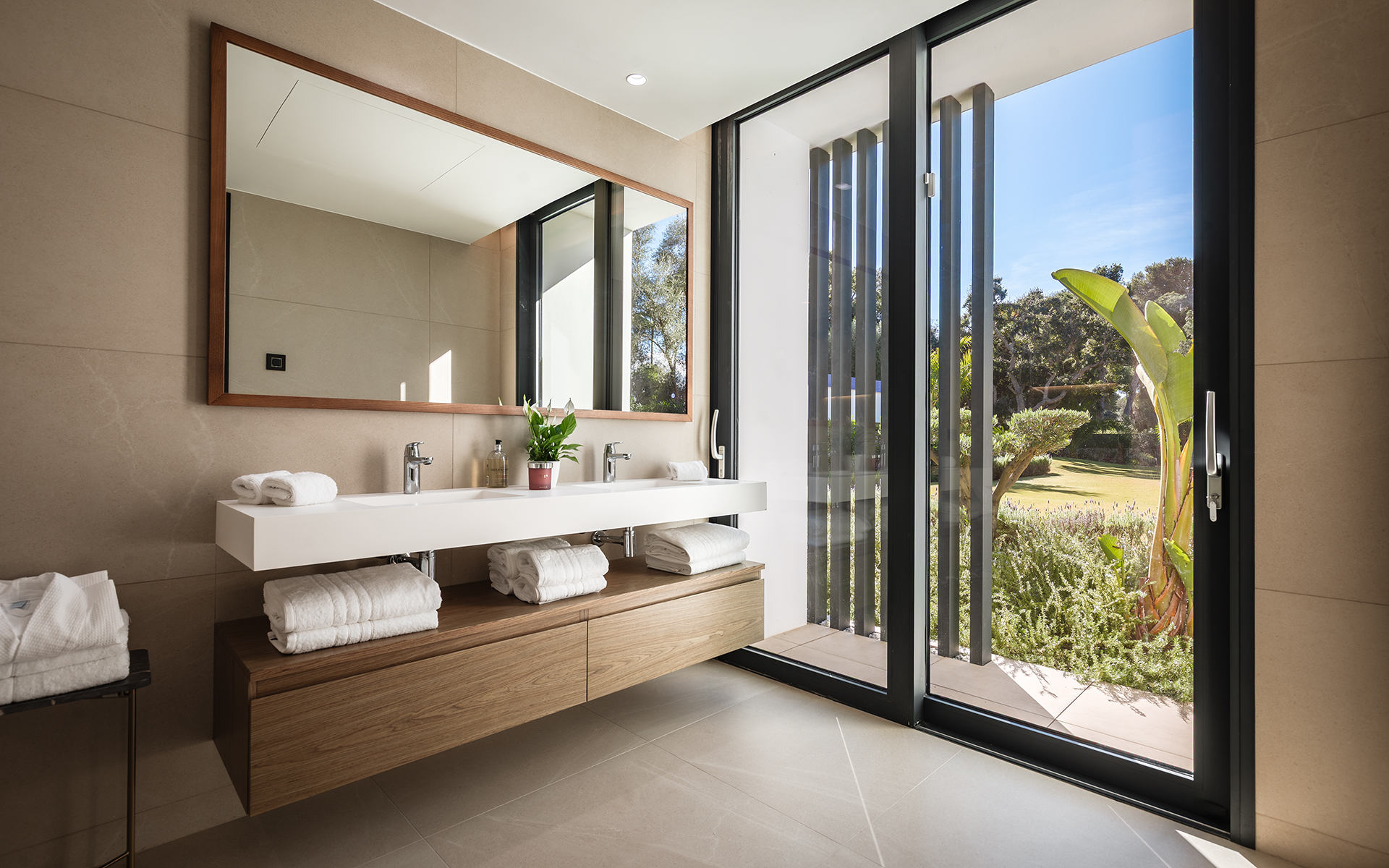 Villa · Sotogrande · (BHHSMAR-05353)