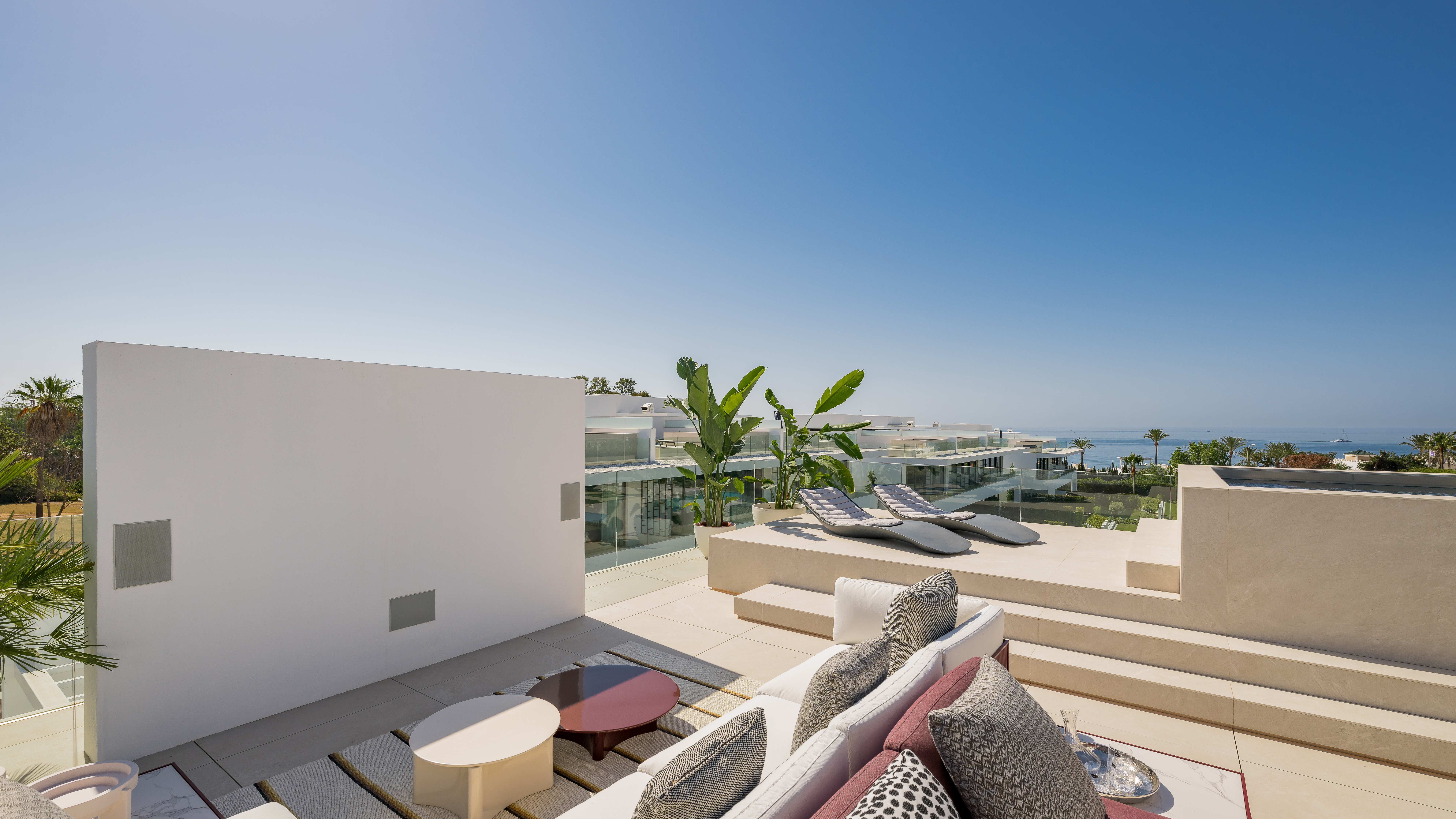 Semi Detached Villa · Marbella · (V12-9)