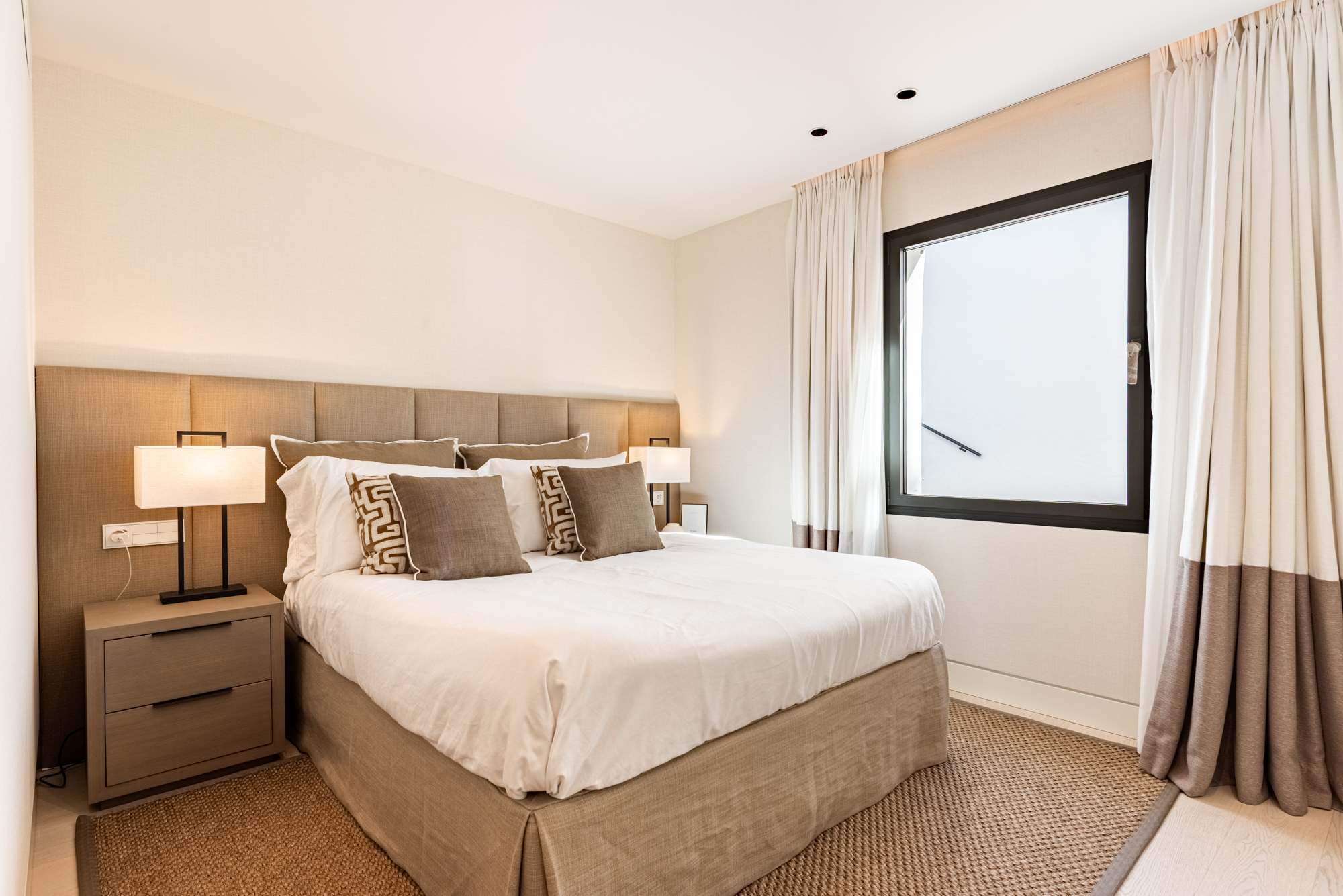 Town House · Marbella · (NEWTH8990)