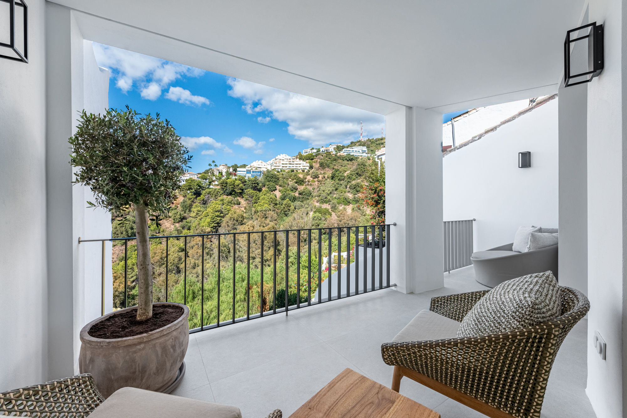 Town House · Marbella · (NEWTH8990)