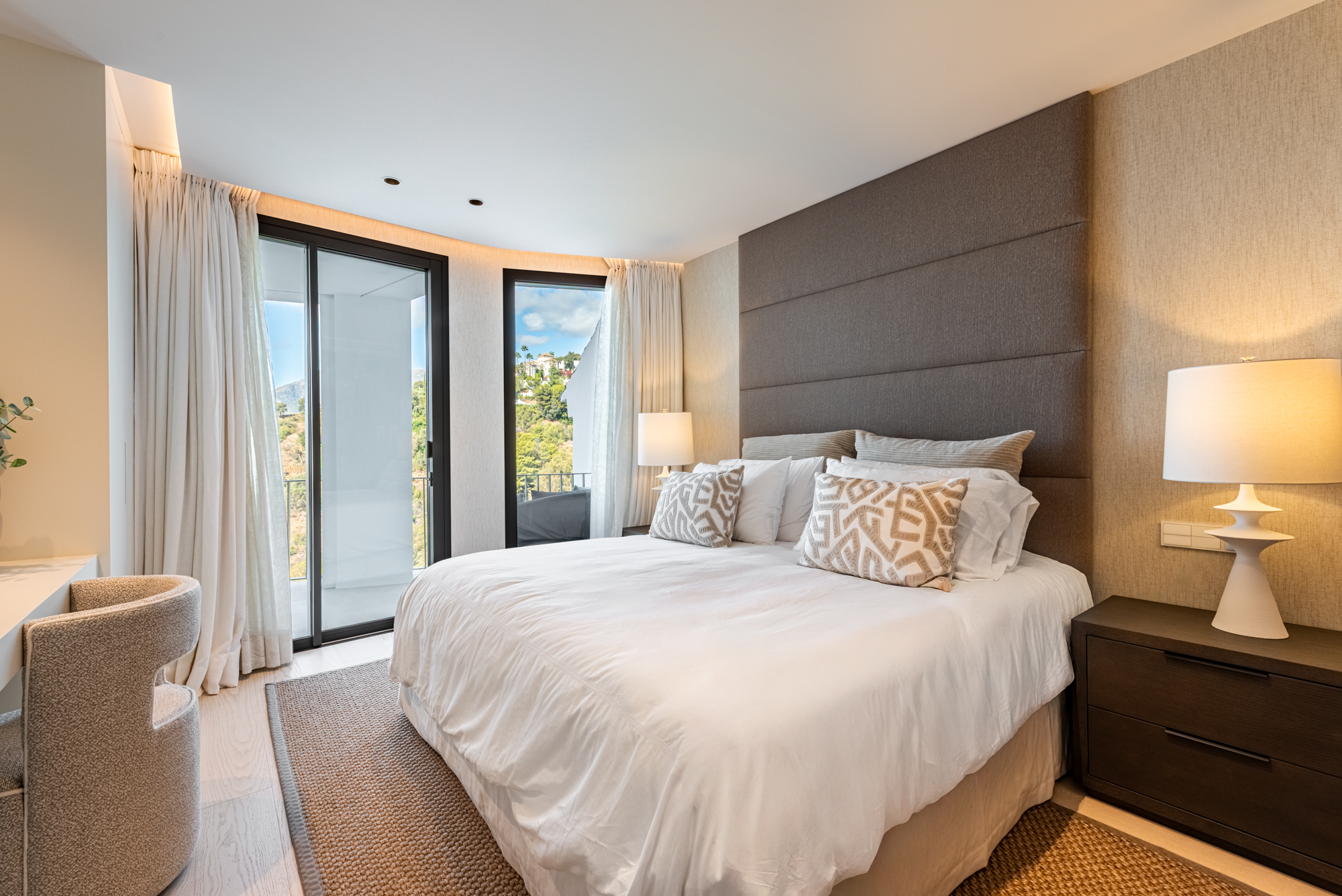 Town House · Marbella · (NEWTH8990)