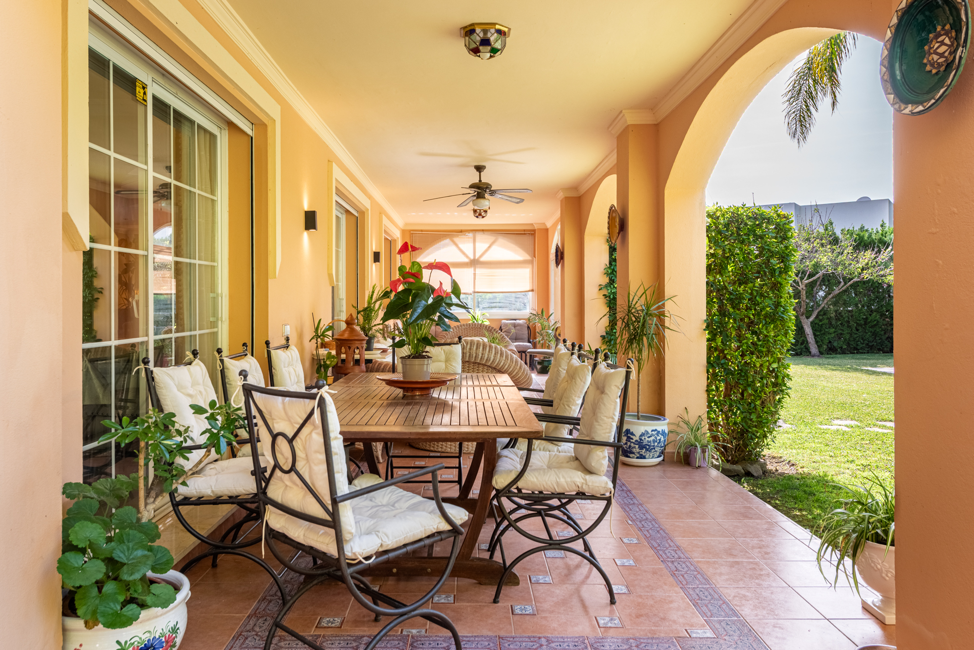Villa · Marbella · (NEWV9402)