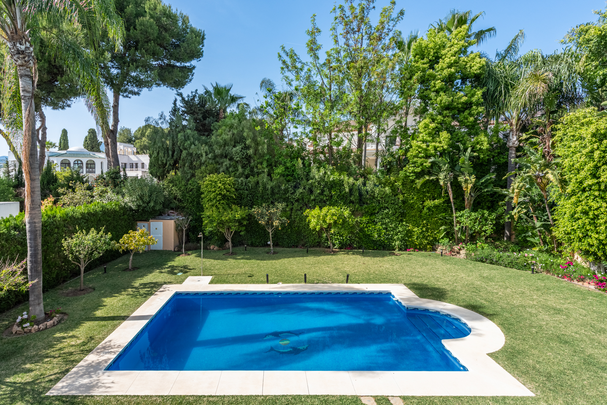 Villa · Marbella · (NEWV9402)