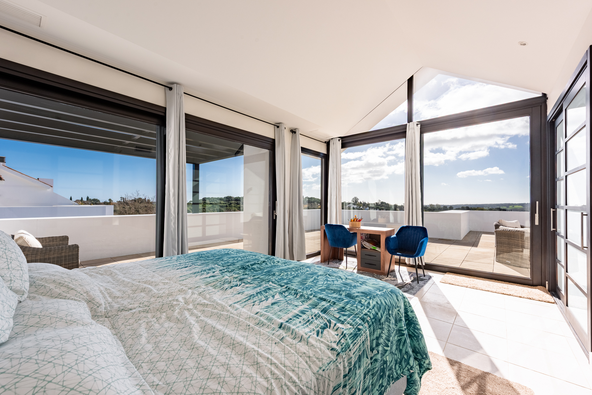 Duplex Penthouse · Sotogrande · (NP2043)