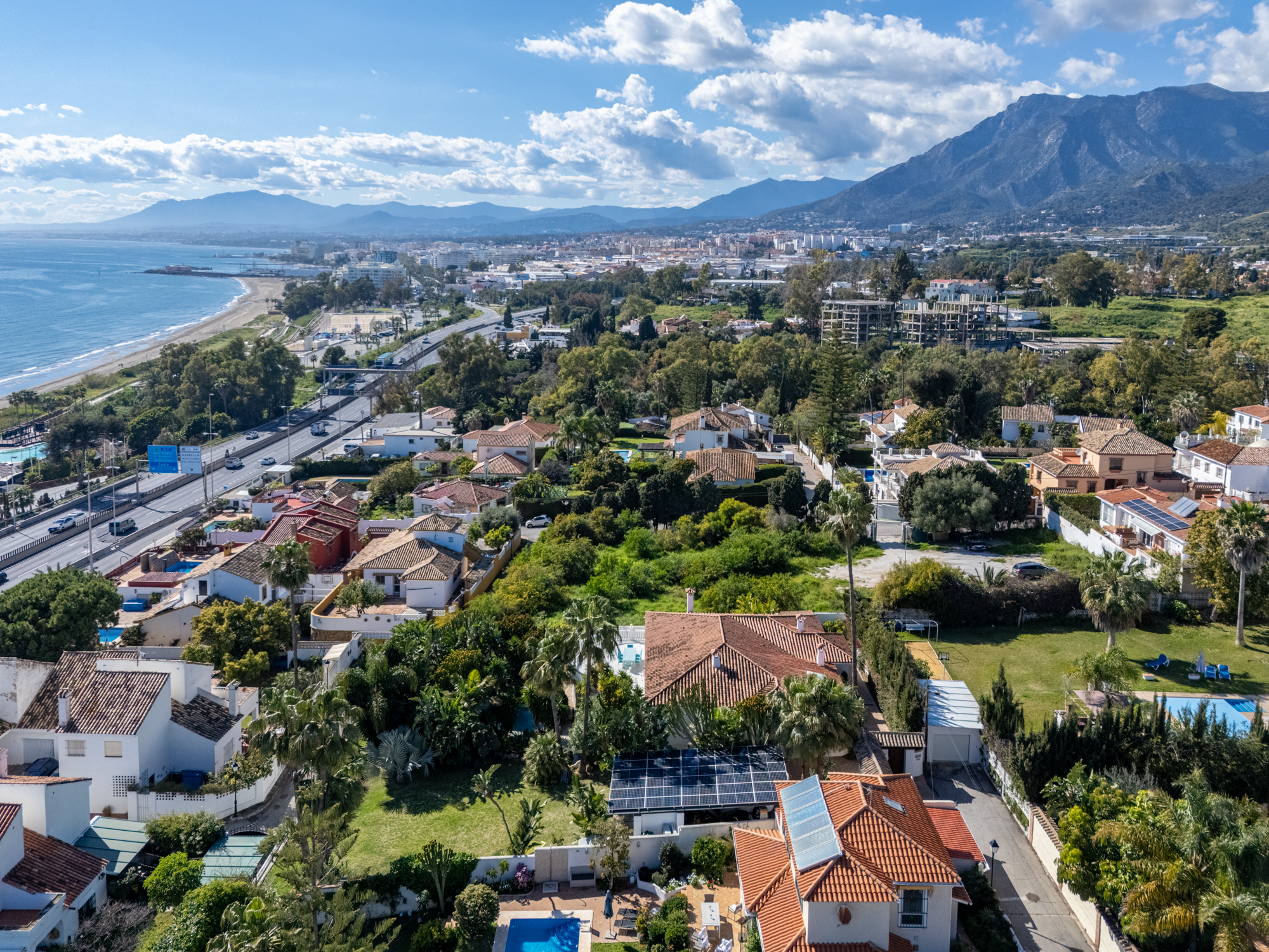 Villa · Marbella · (361-11701P-DUP)