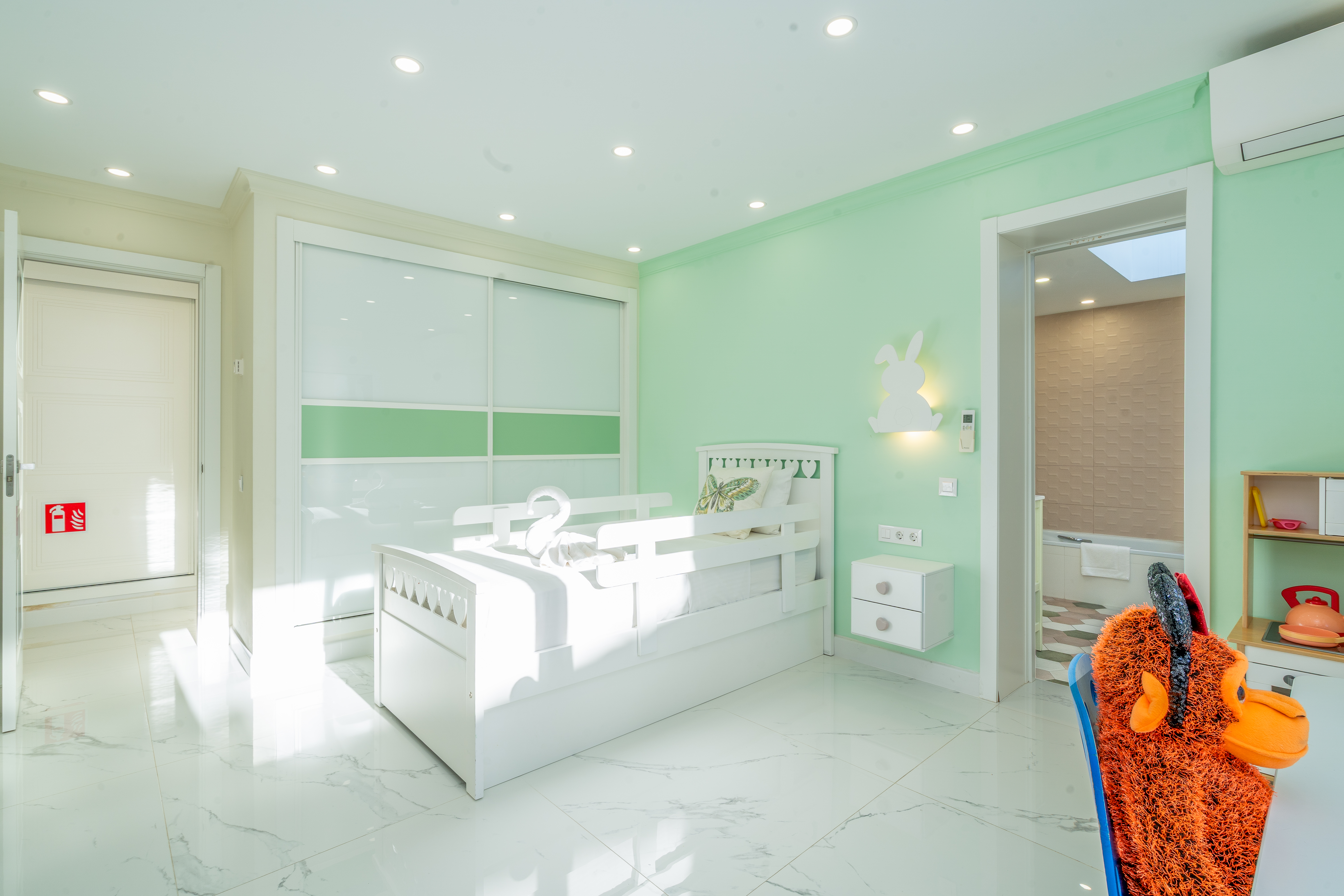 Villa · Marbella · (361-11701P-DUP)