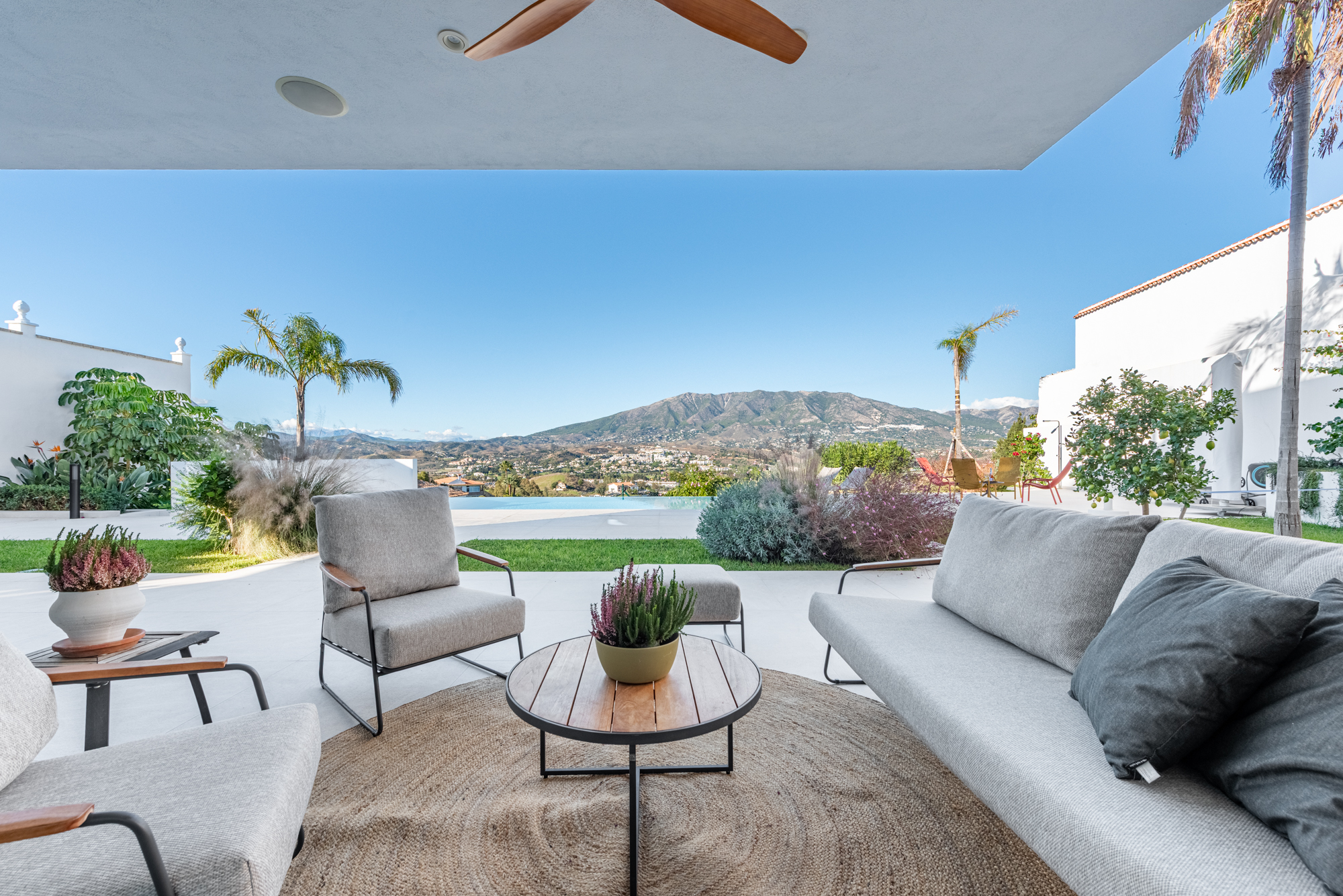 Villa · Mijas Costa · (361-12219P)