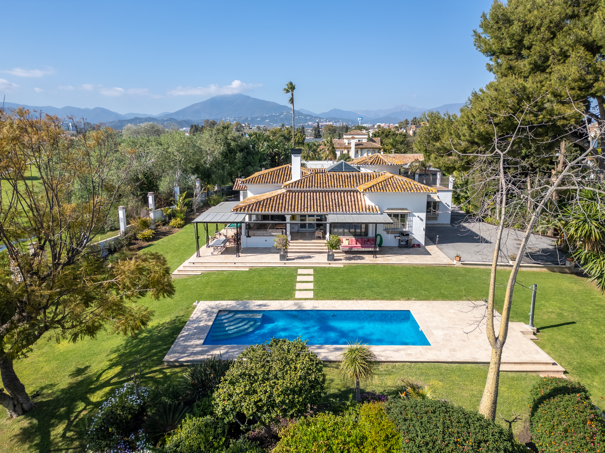 Villa · San Pedro de Alcantara · (361-12914P)