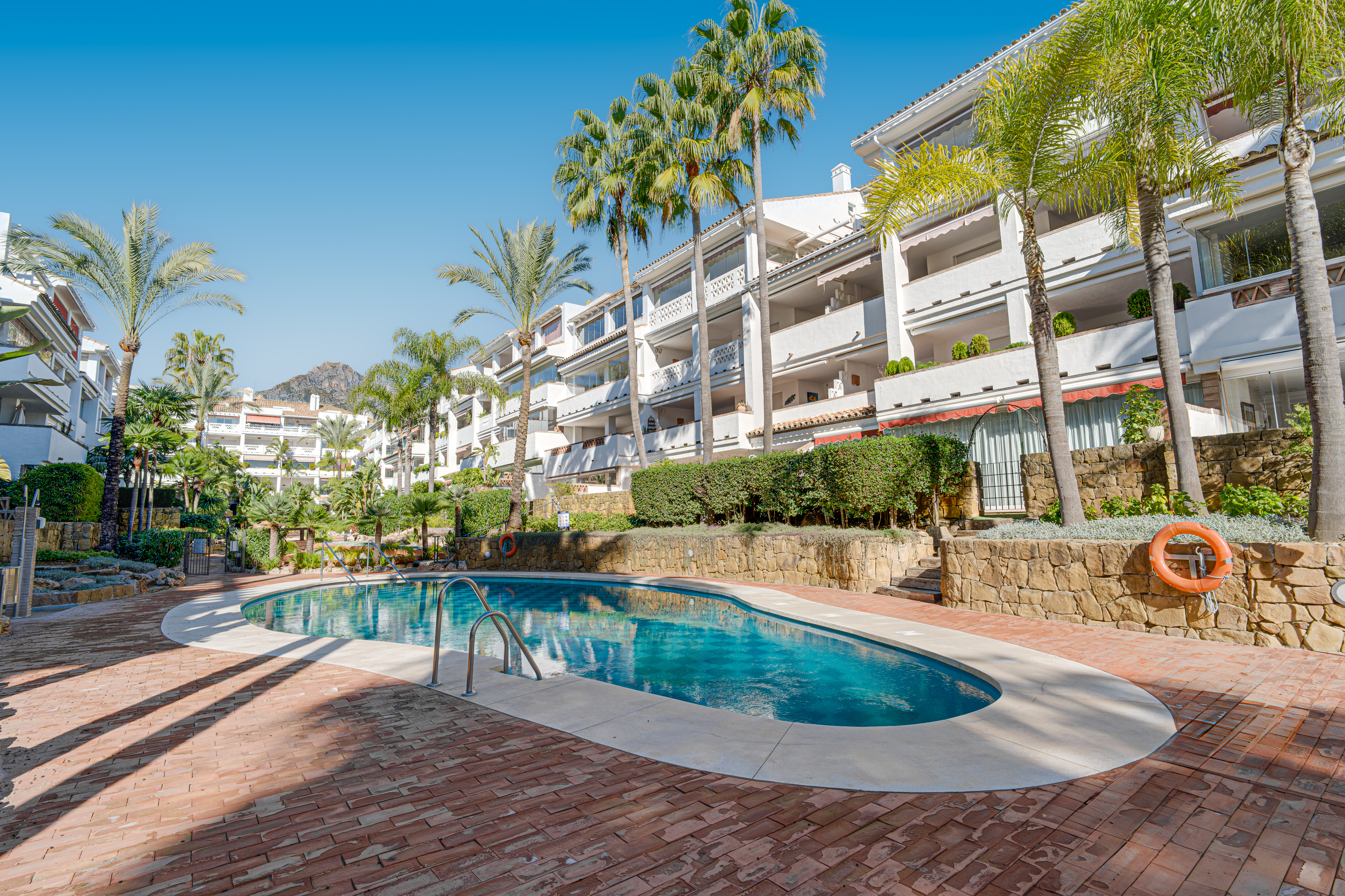 Apartment · Marbella · (5289MLA)
