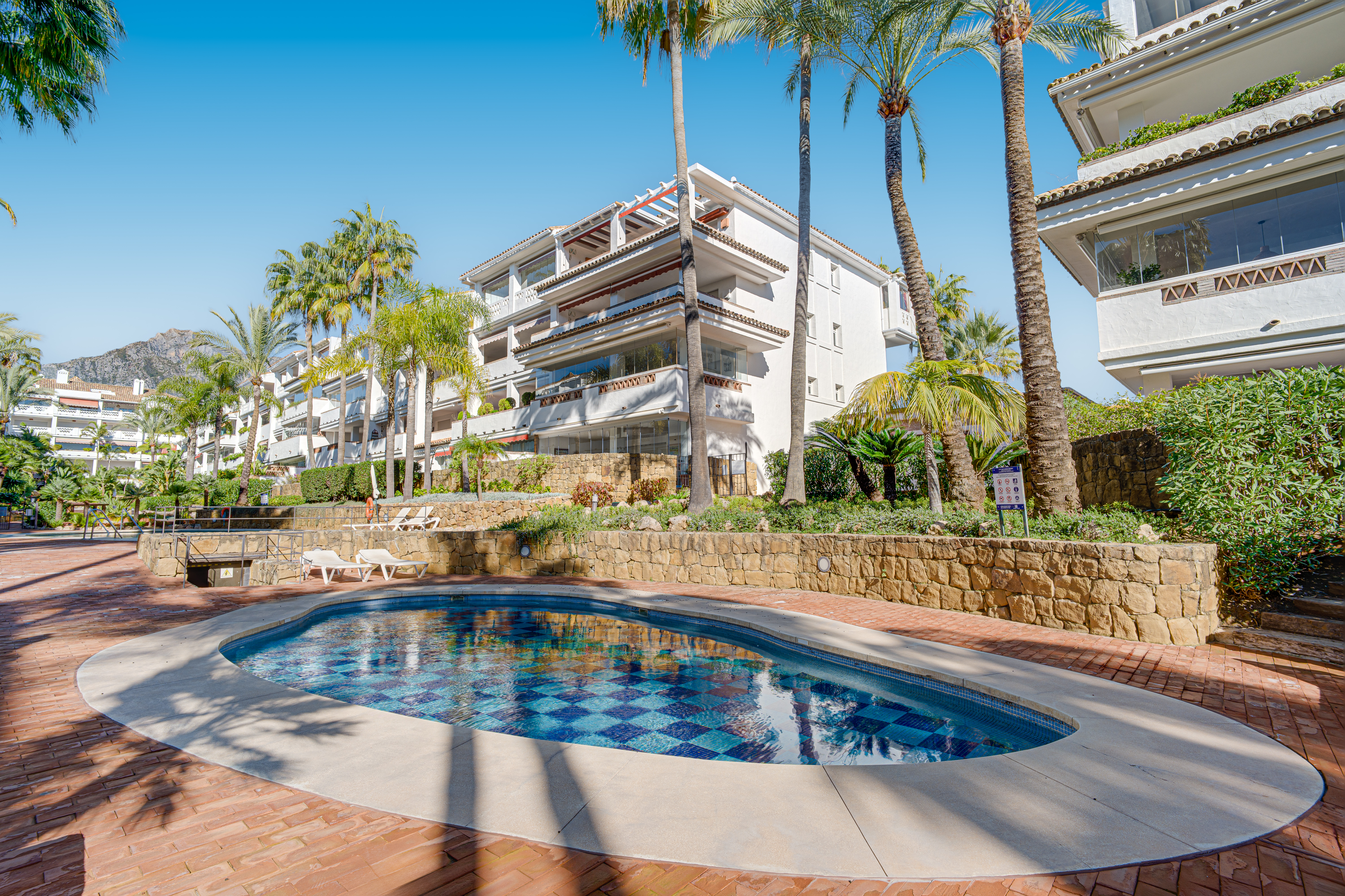 Apartment · Marbella · (5289MLA)