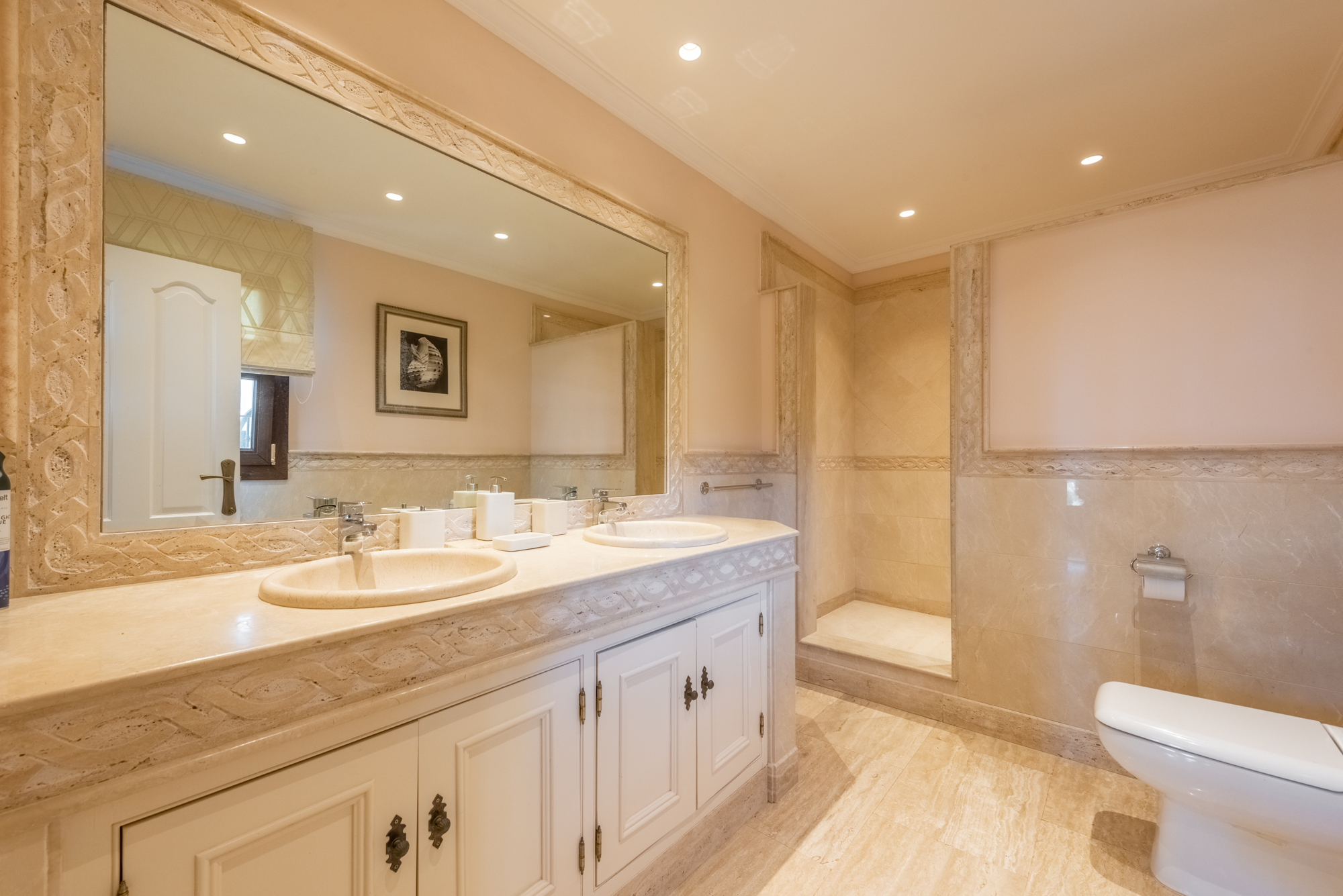 Villa · Estepona · (R4675324)