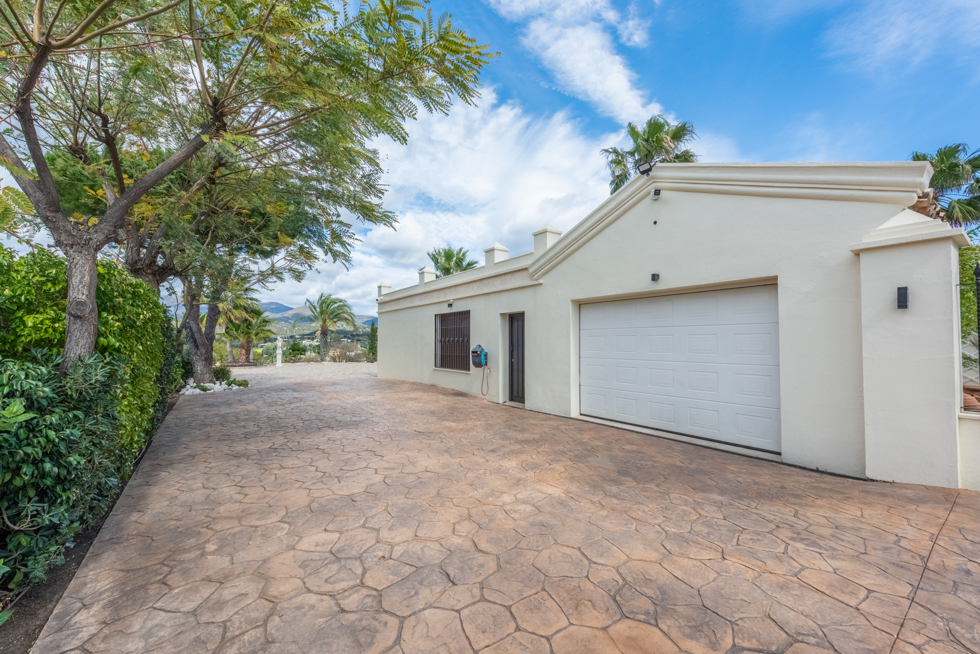 Villa · Estepona · (R4675324)