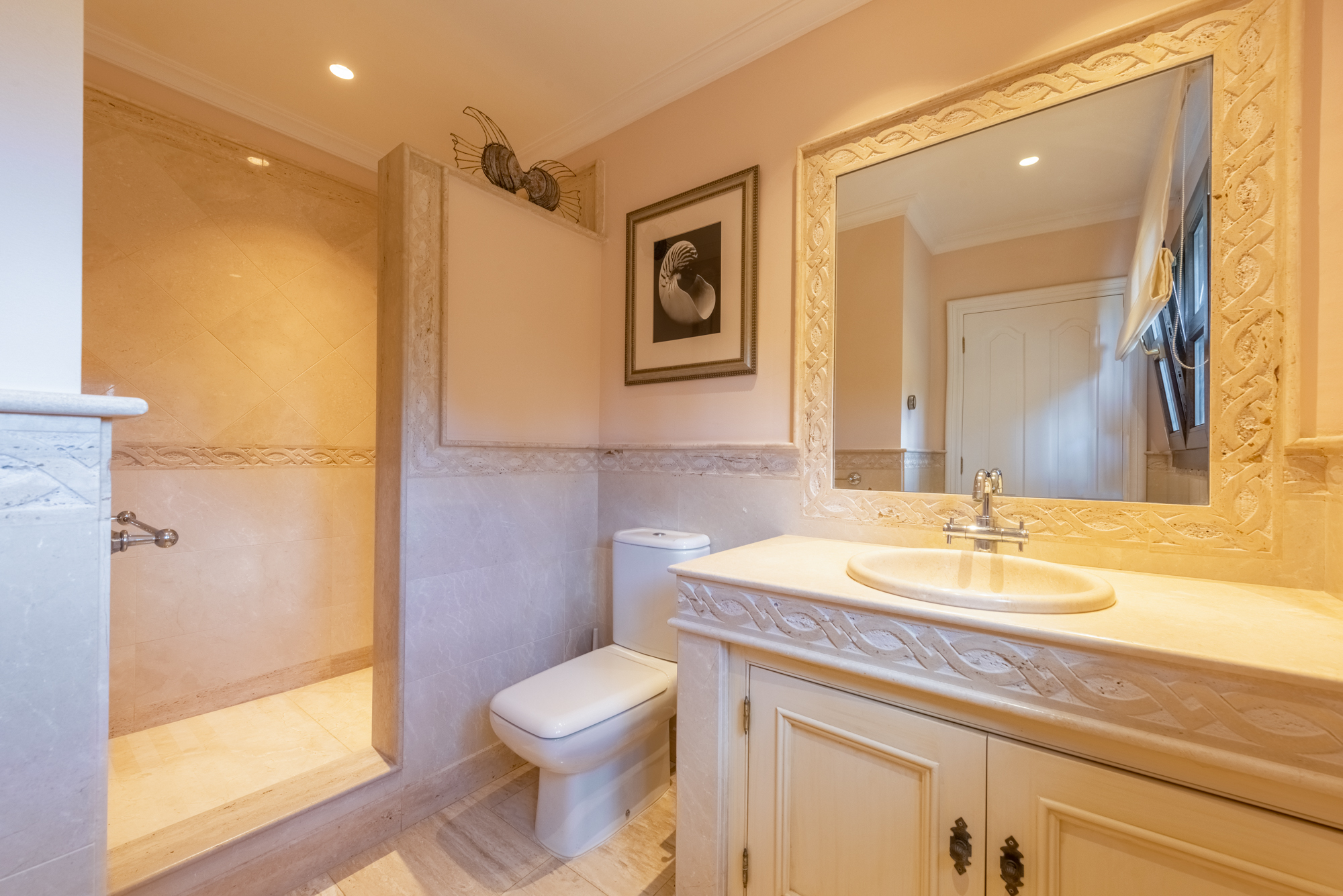 Villa · Estepona · (R4675324)