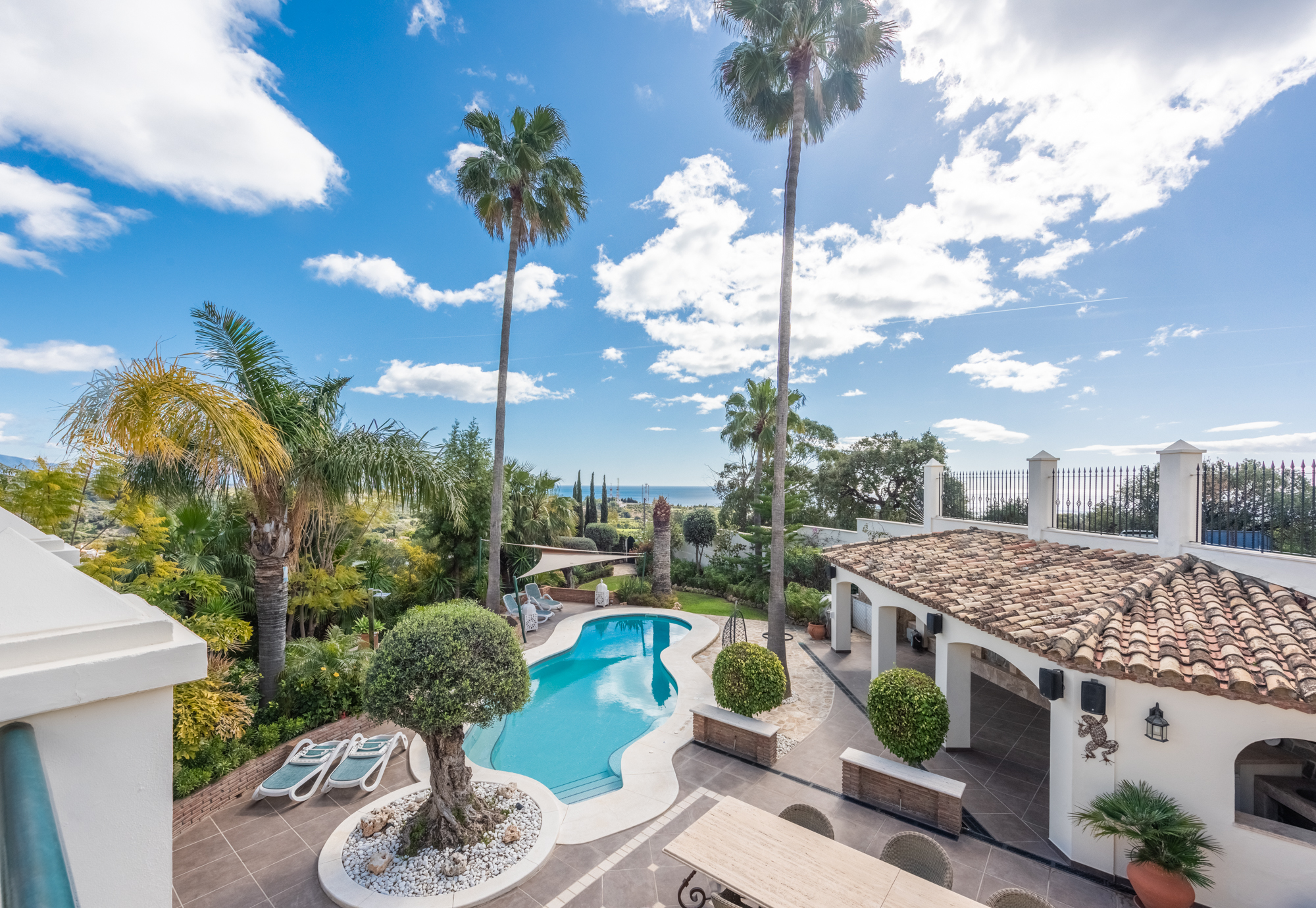 Villa · Estepona · (R4675324)