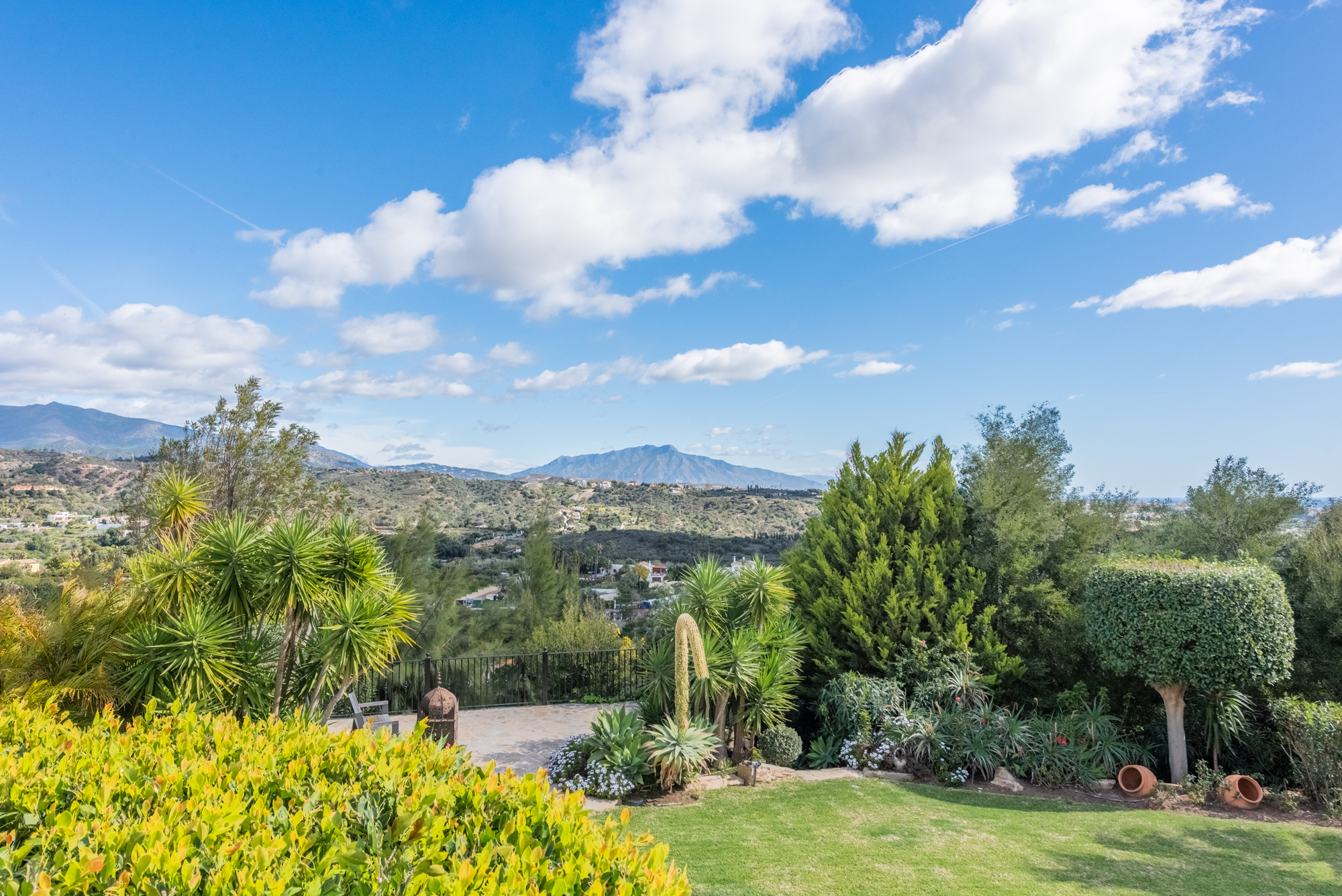 Villa · Estepona · (R4675324)