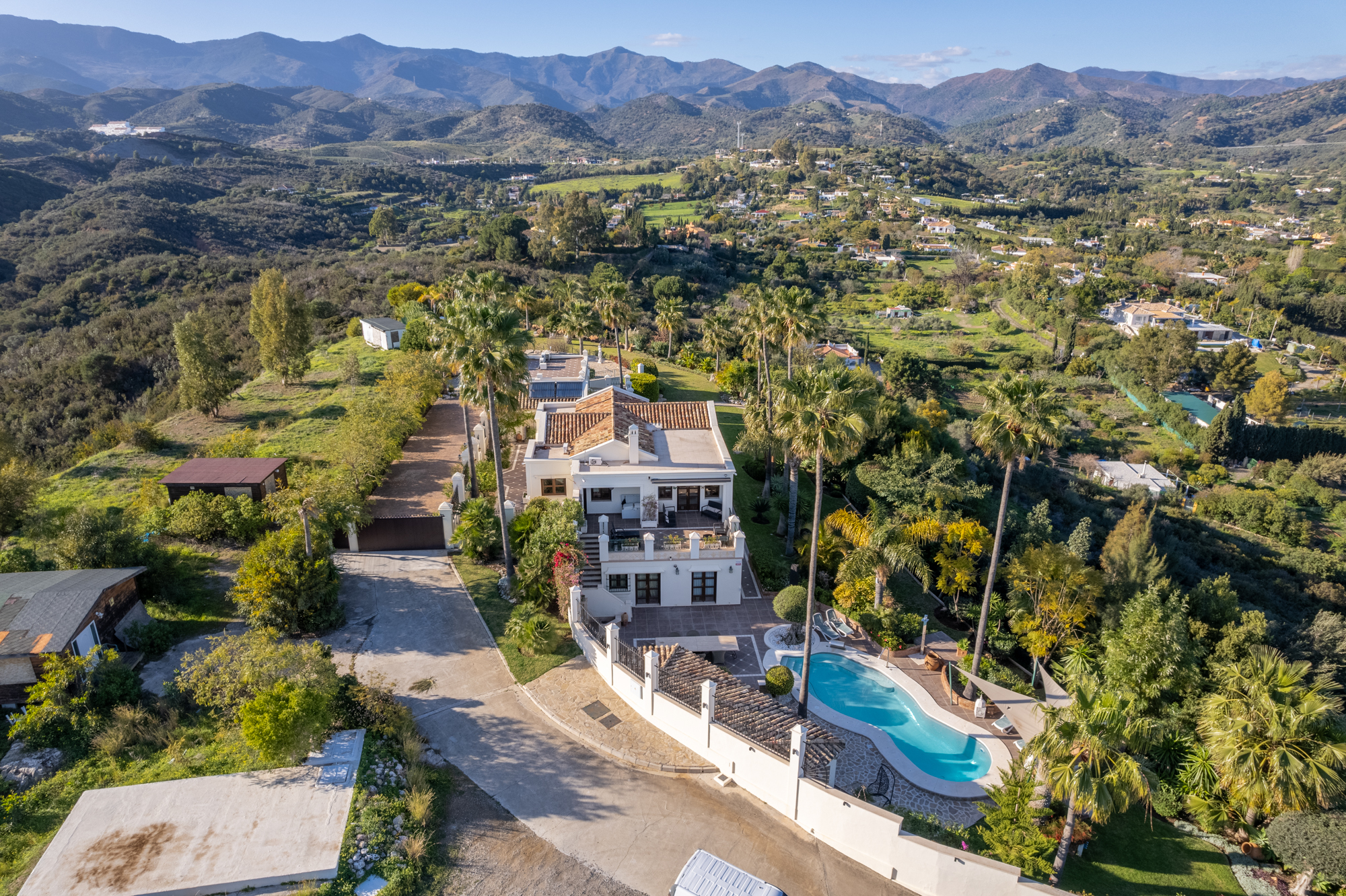 Villa · Estepona · (R4675324)