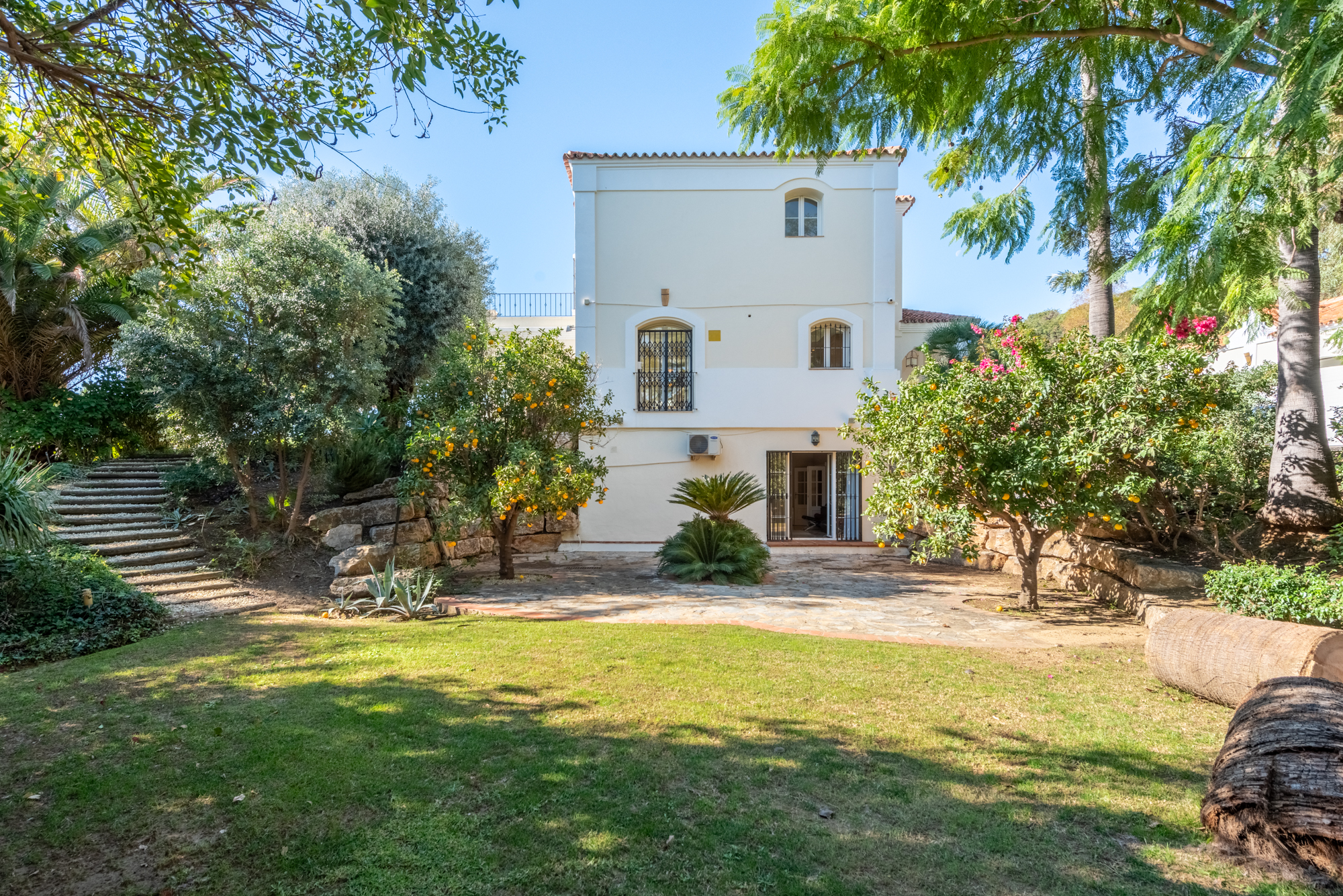 Villa · Benahavis · (MEX1034)