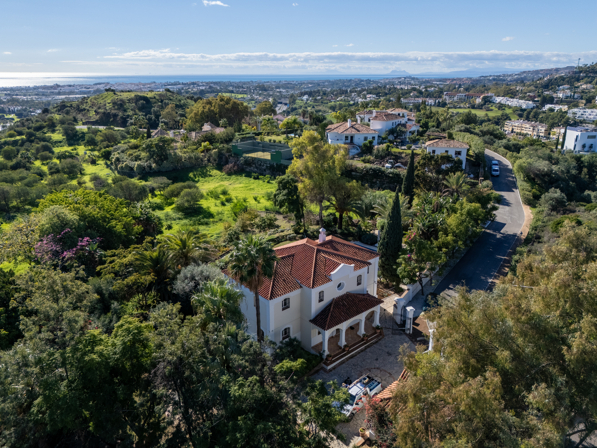 Villa · Benahavis · (MEX1034)