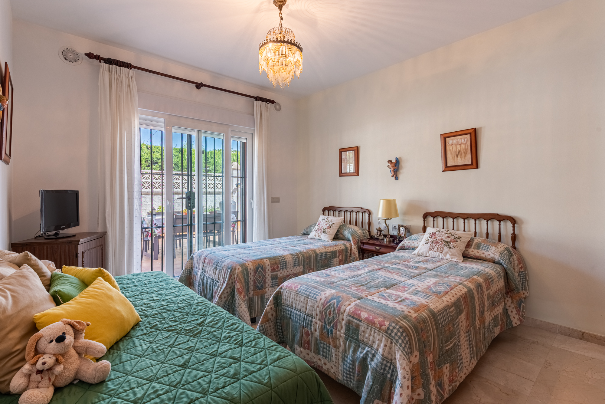 Villa · San Pedro de Alcantara · (R5014684)