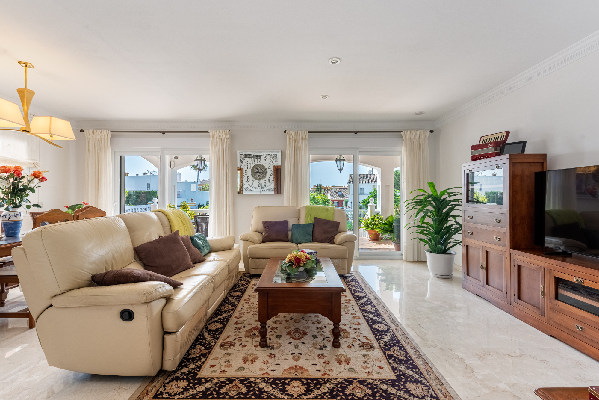 Villa · San Pedro de Alcantara · (R5014684)