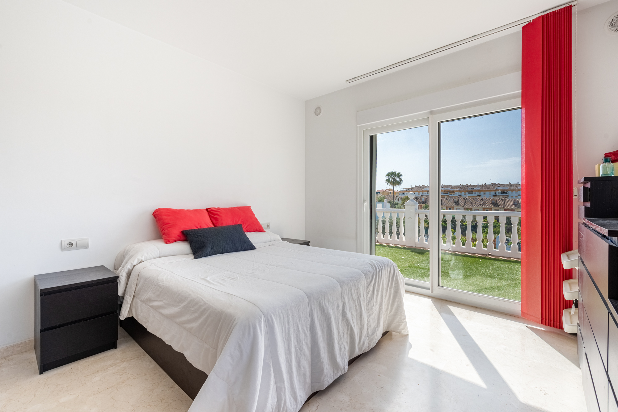 Villa · San Pedro de Alcantara · (R5014684)