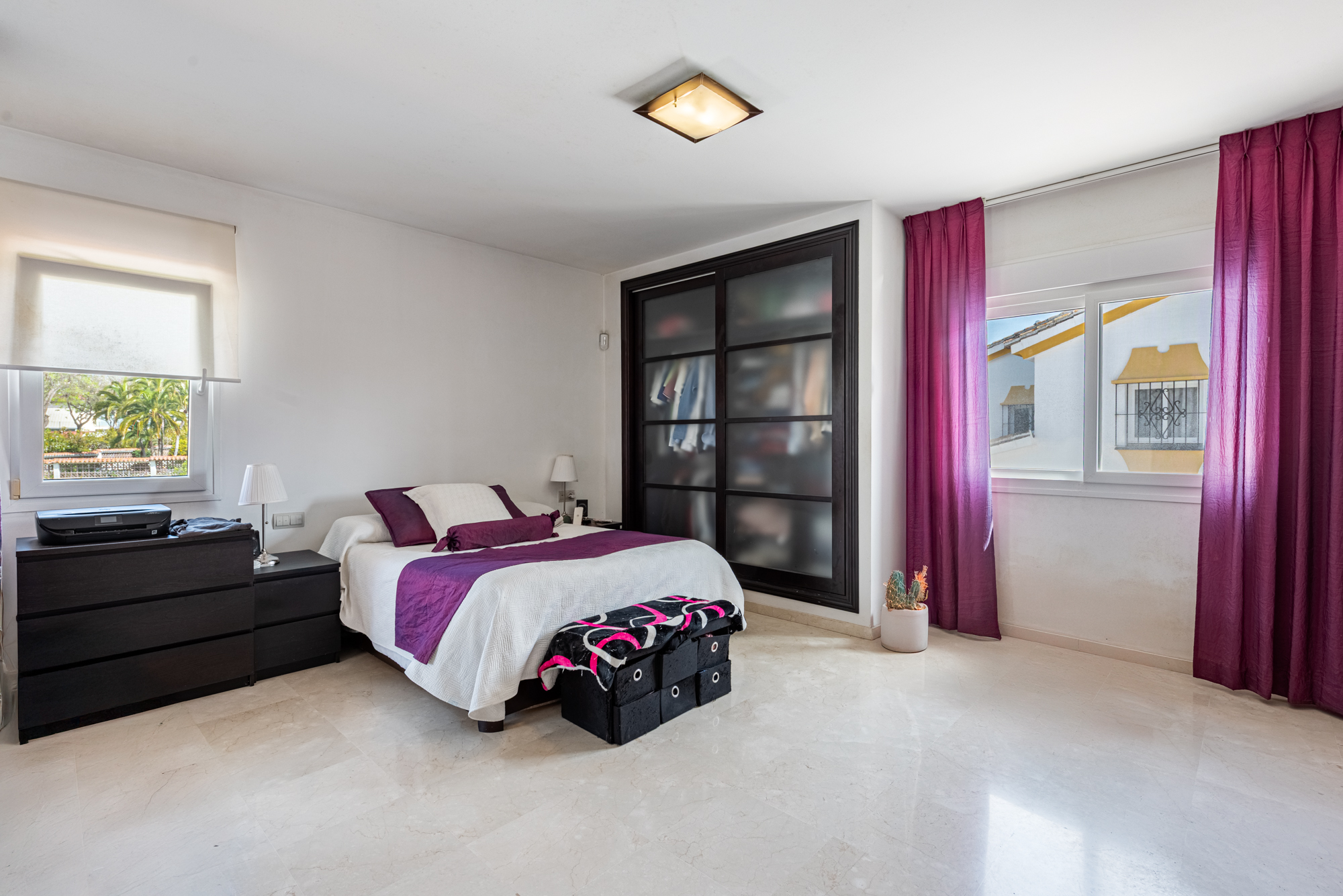 Villa · San Pedro de Alcantara · (R5014684)