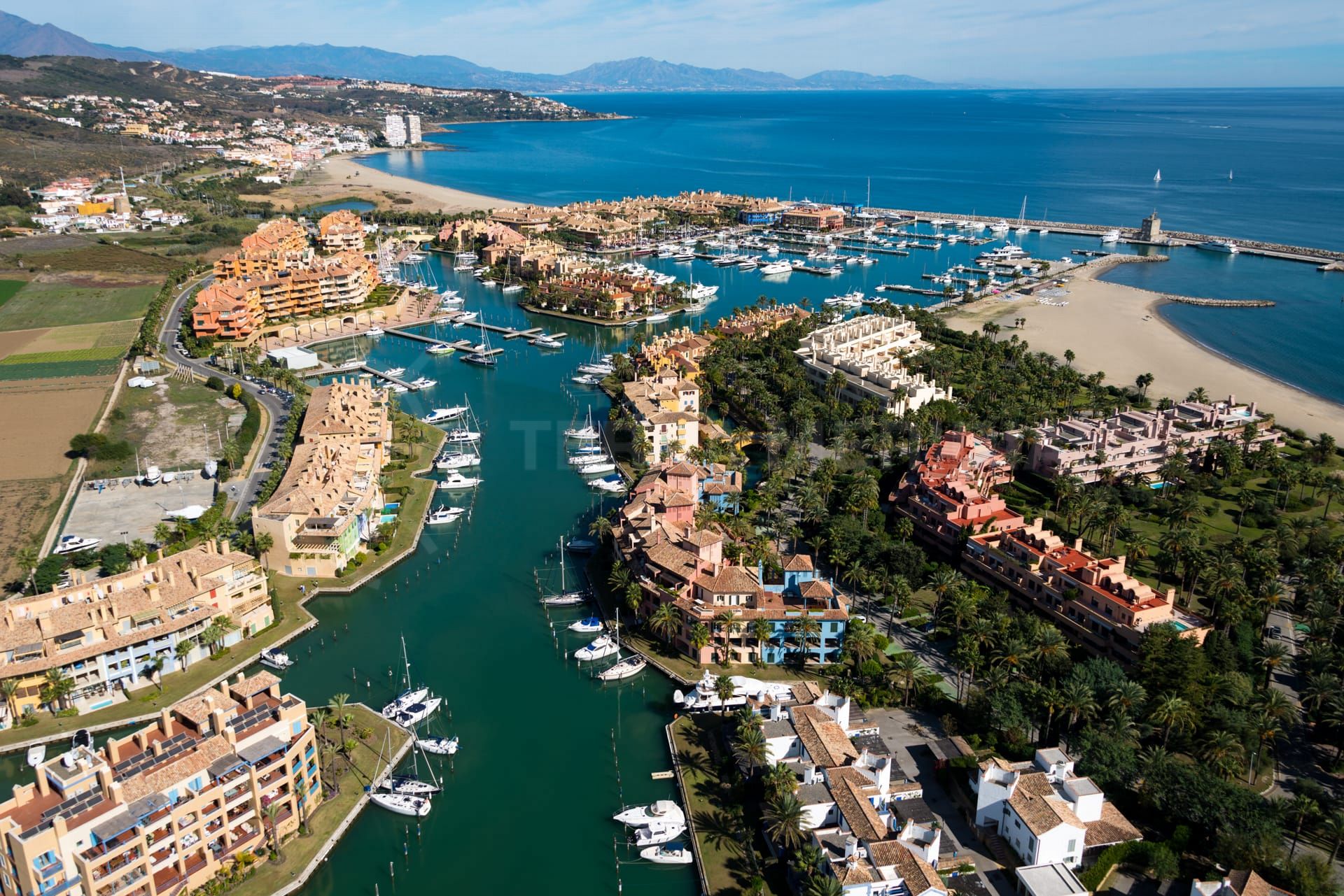 Villa · Sotogrande · (R3944095)