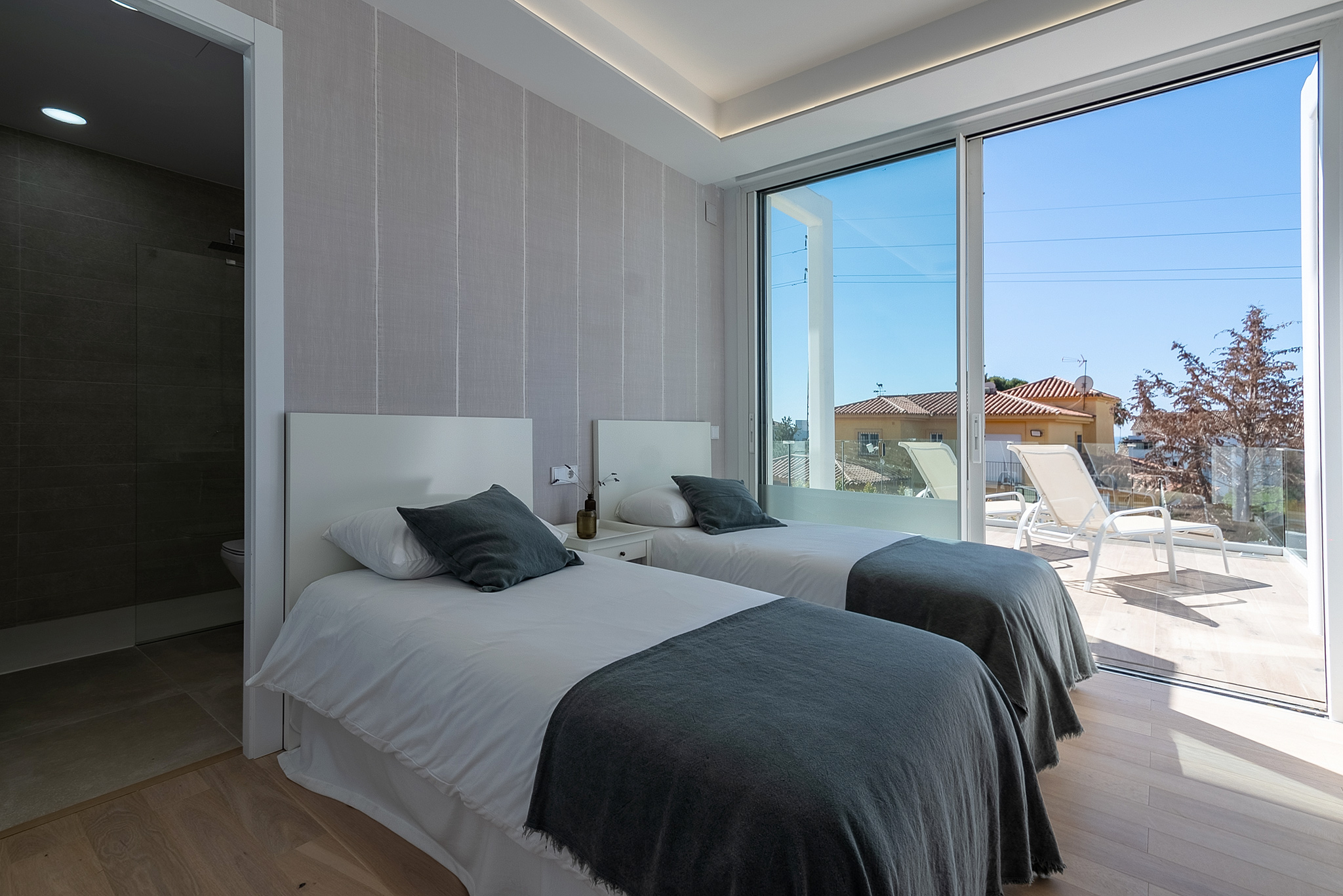 Villa · Marbella · (527-02603P)