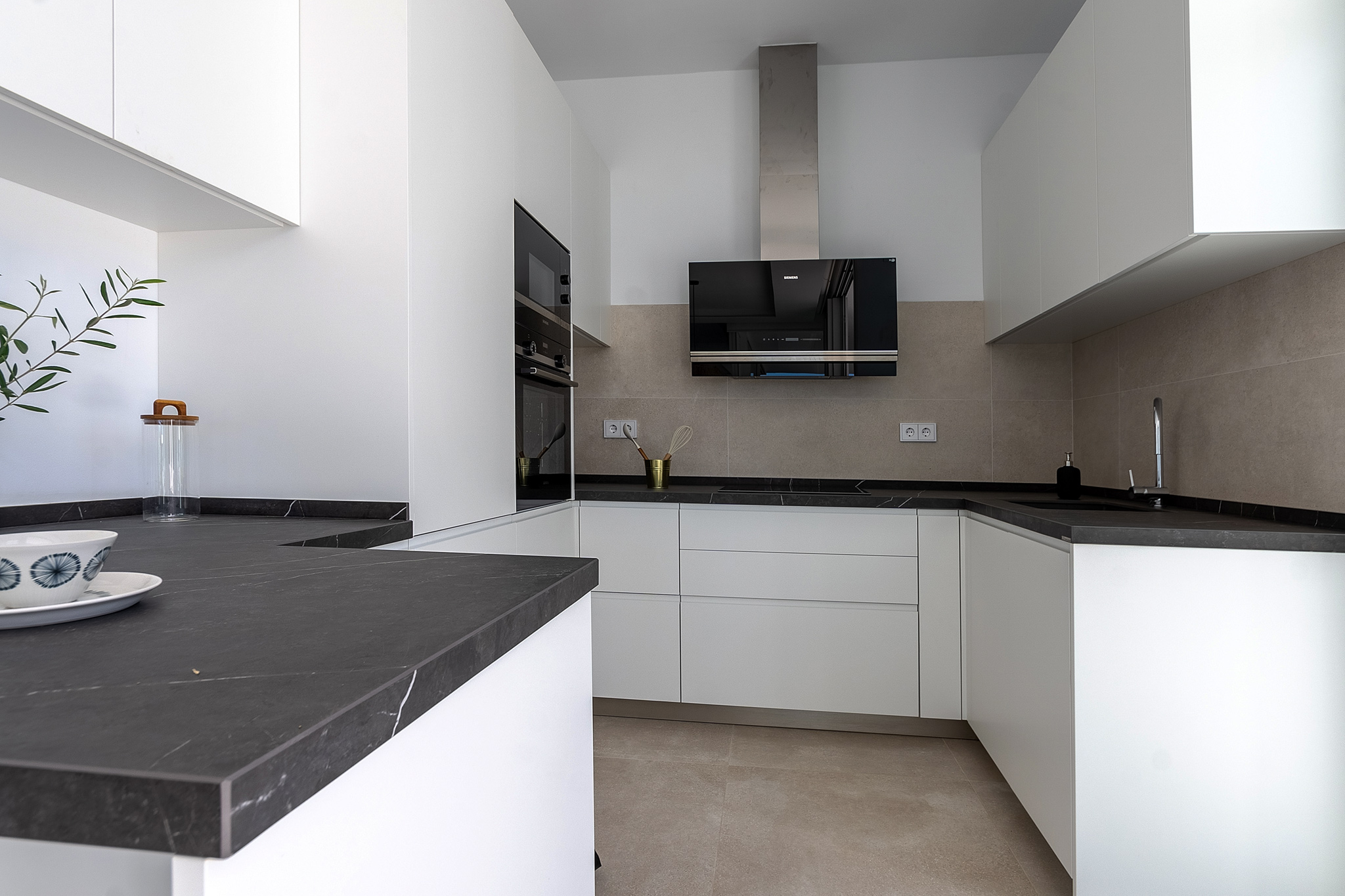 Villa · Marbella · (527-02603P)