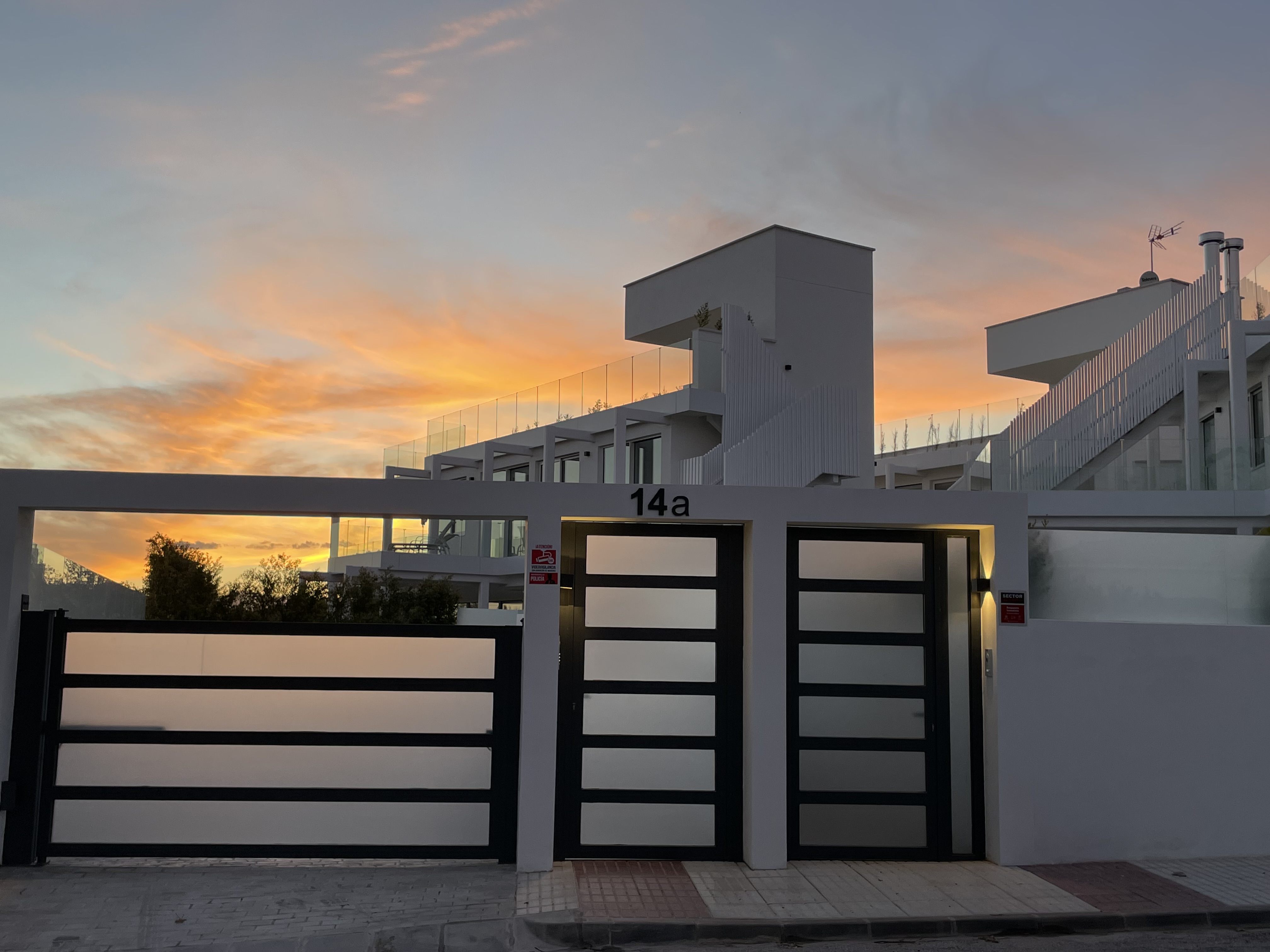 Villa · Marbella · (527-02603P)