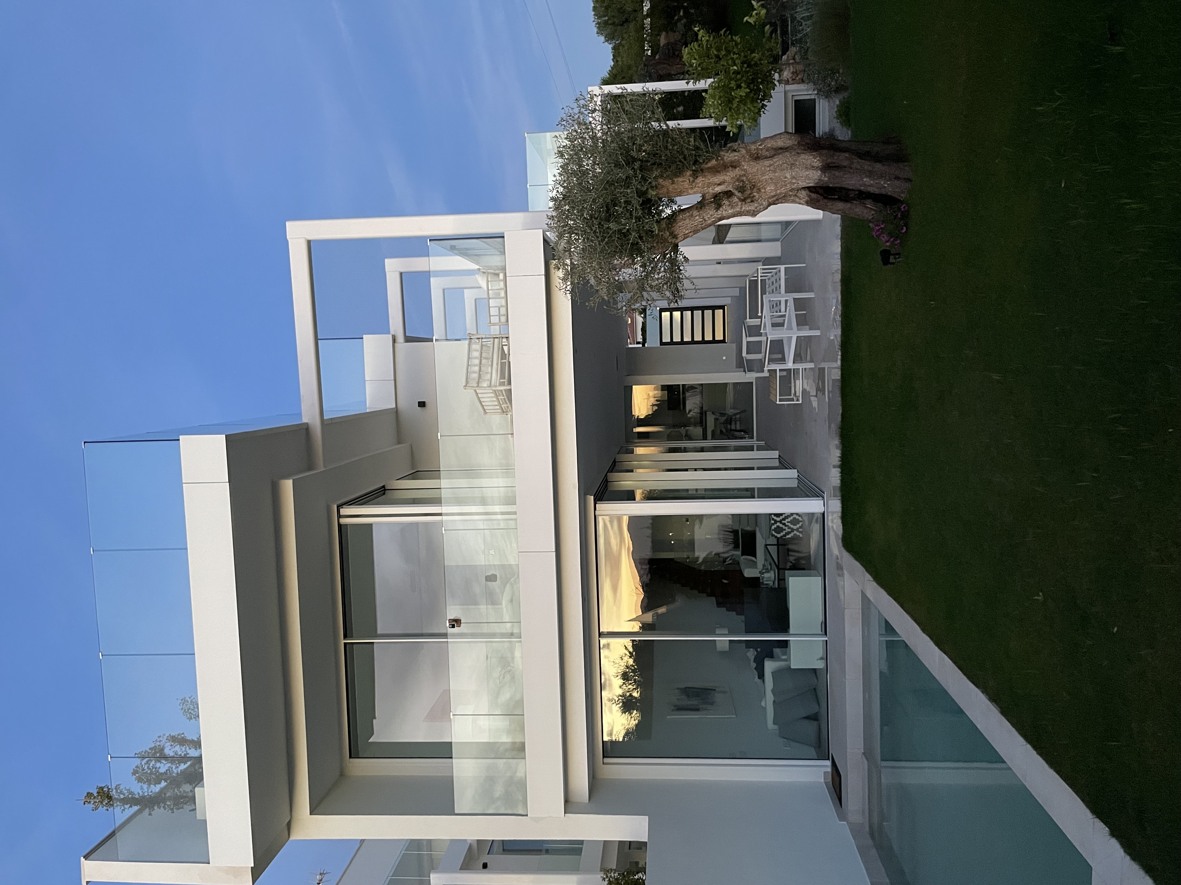 Villa · Marbella · (527-02603P)