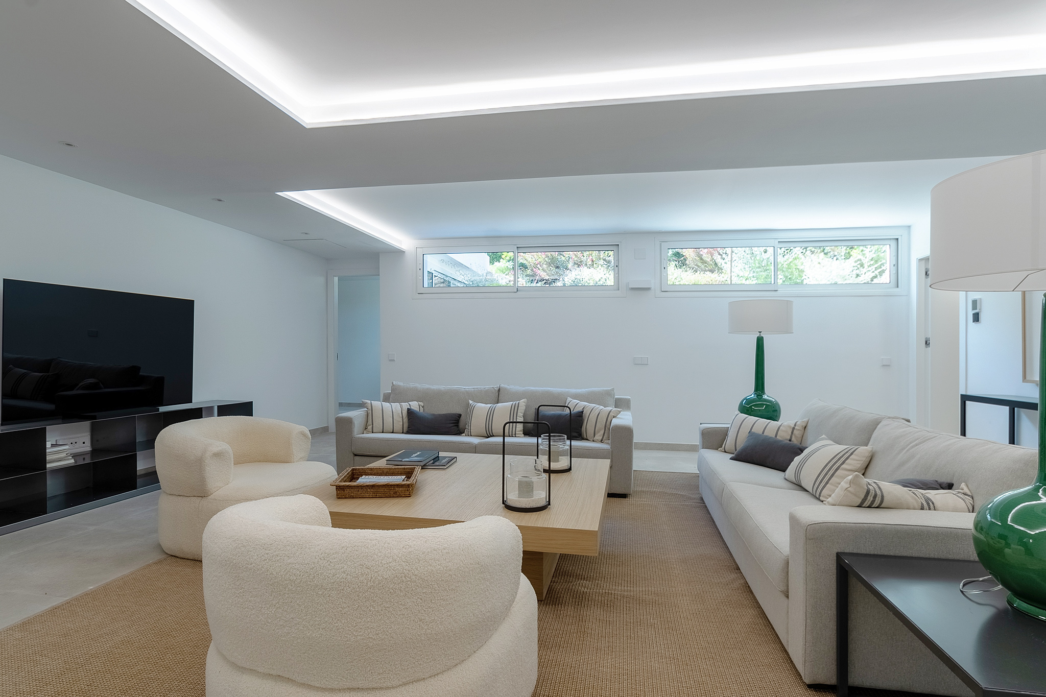 Villa · Marbella · (527-02603P)