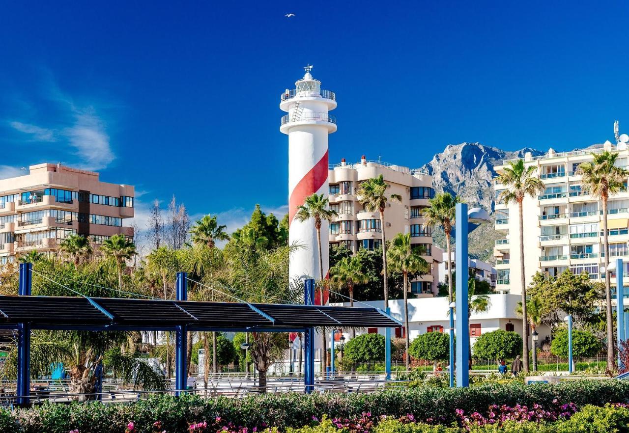 Town House · Marbella · (527-03298P)