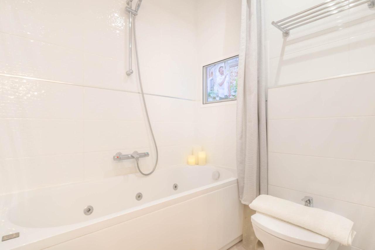 Town House · Marbella · (527-03298P)