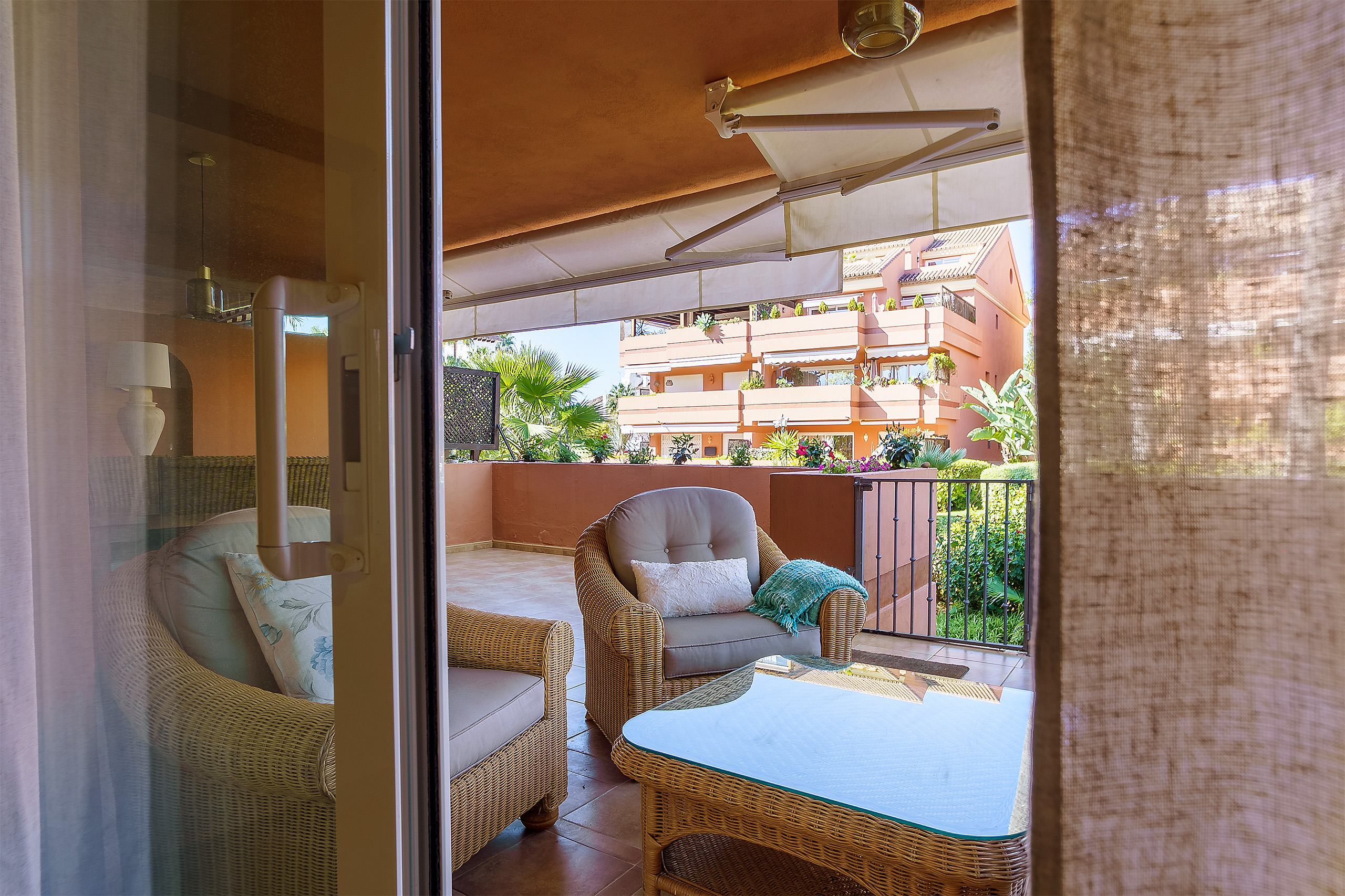 Ground Floor Apartment · Marbella · (527-04165P)