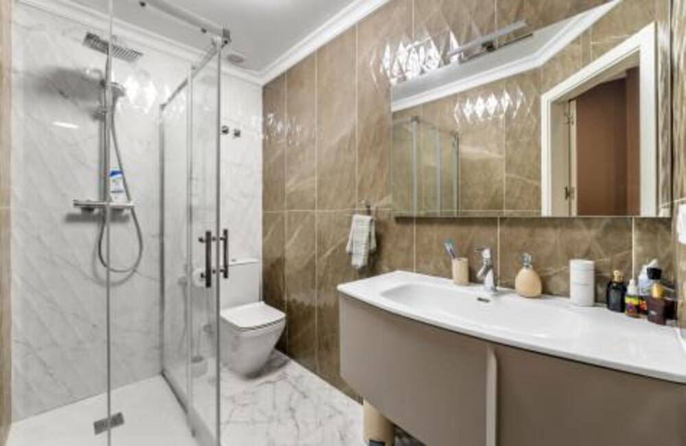 Ground Floor Apartment · Benahavis · (527-04246P)